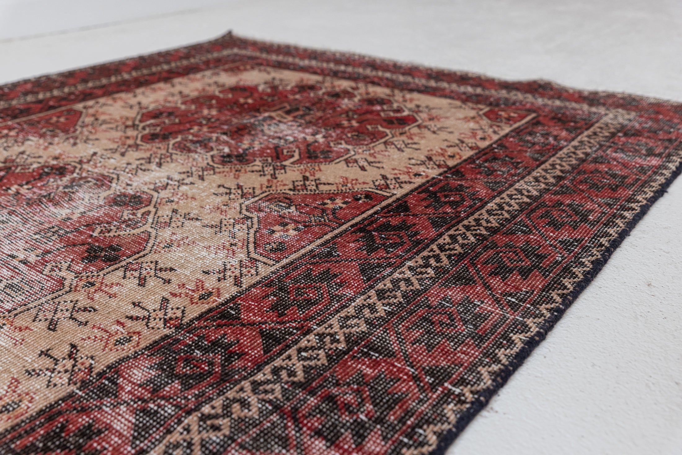 3'9 x 6'7 | Distressed Hamedan | N-917