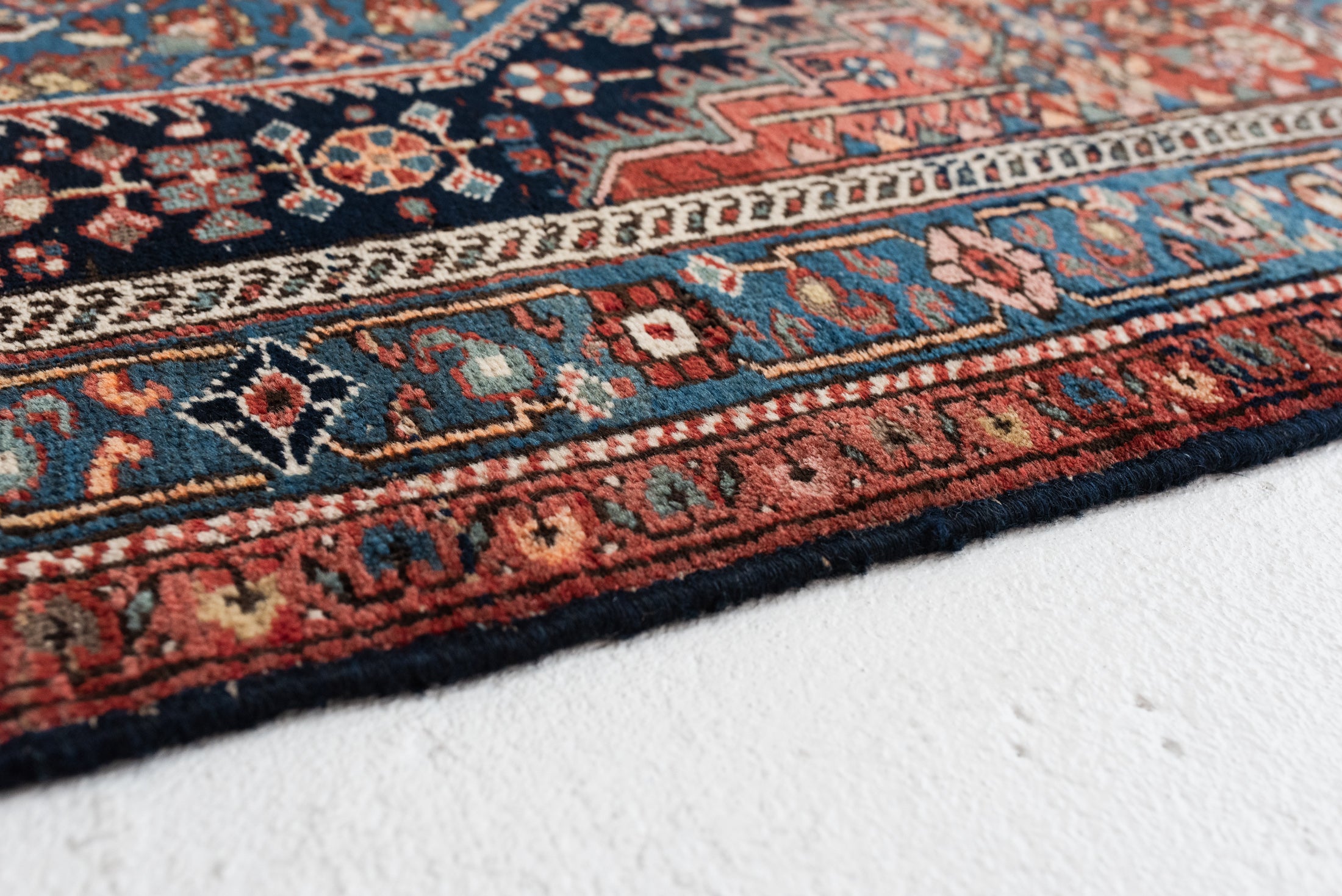4'0 x 6'5 | Medium Antique Mahal | Designers CE-W-2864