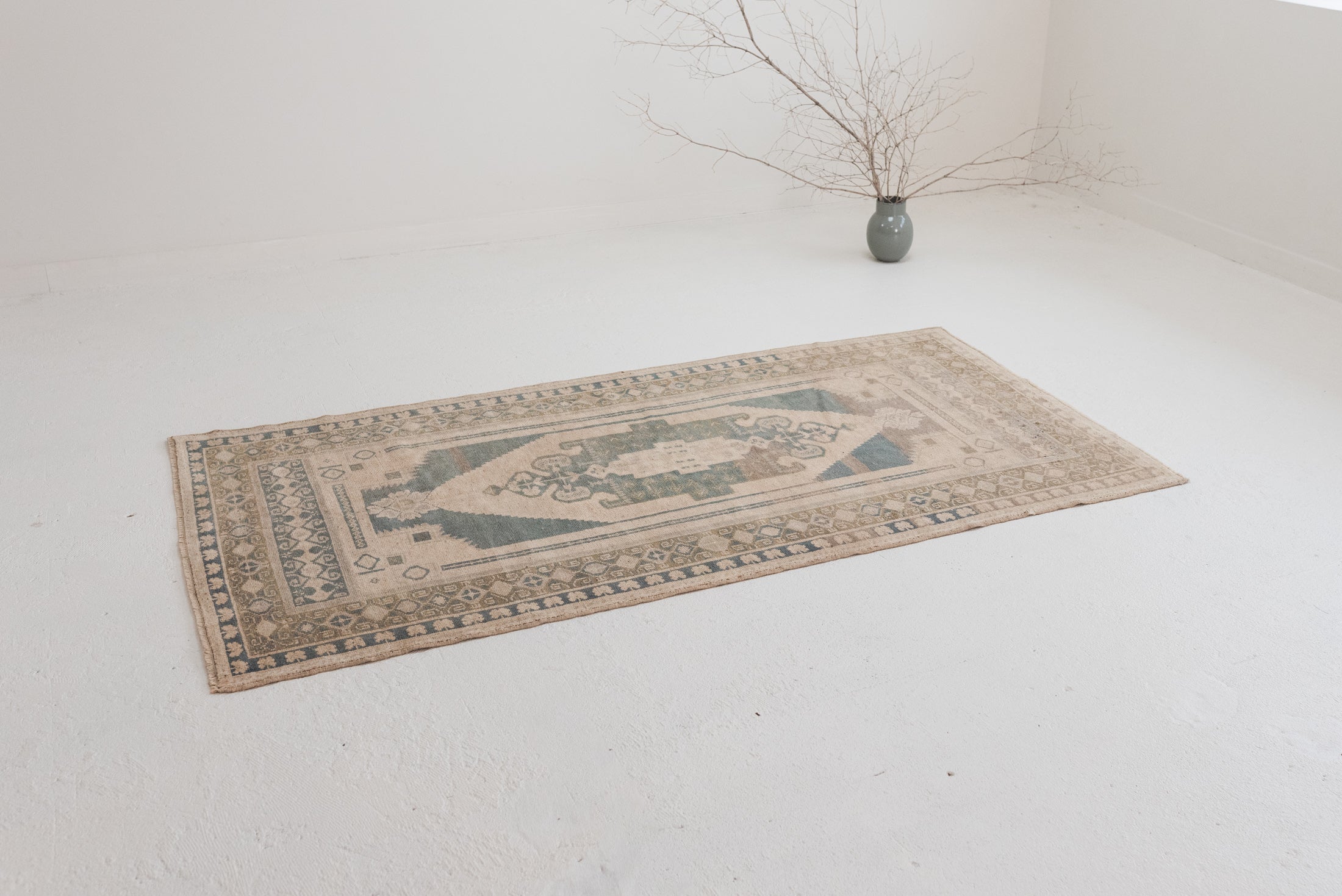 3'7 x 7'0 | Medium Vintage Rug | CE-W-2824