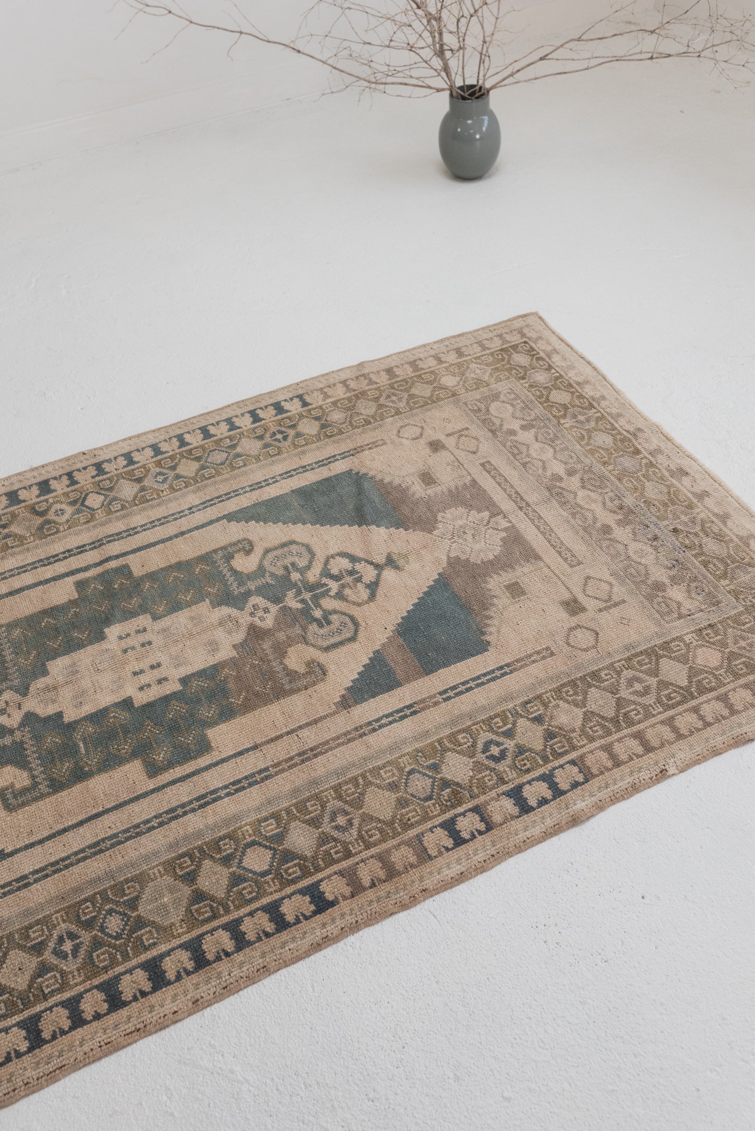 3'7 x 7'0 | Medium Vintage Rug | CE-W-2824