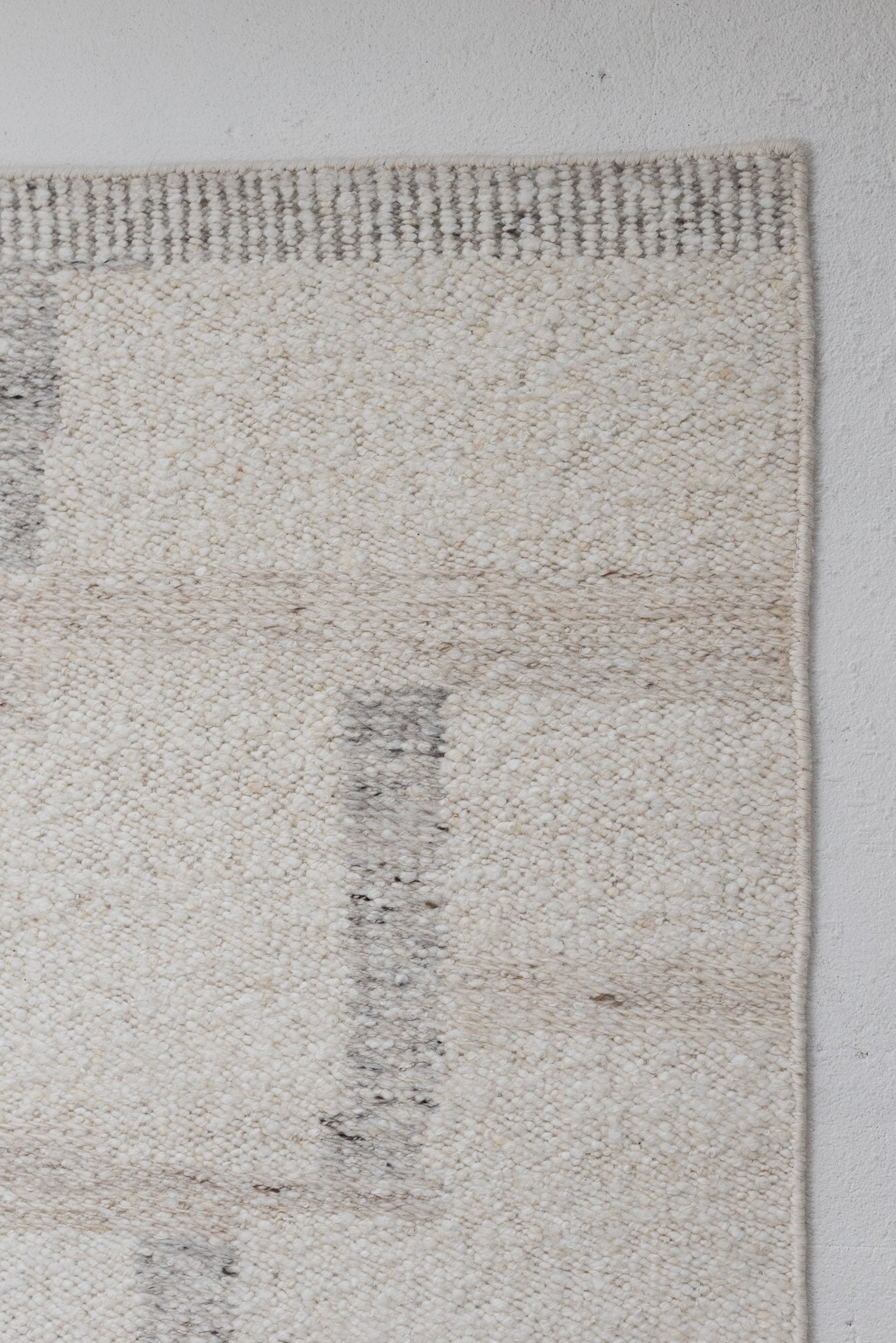 8'9 x 11'6 | Modern Neutral Rug | L-2870 | Also Available in Custom Sizes