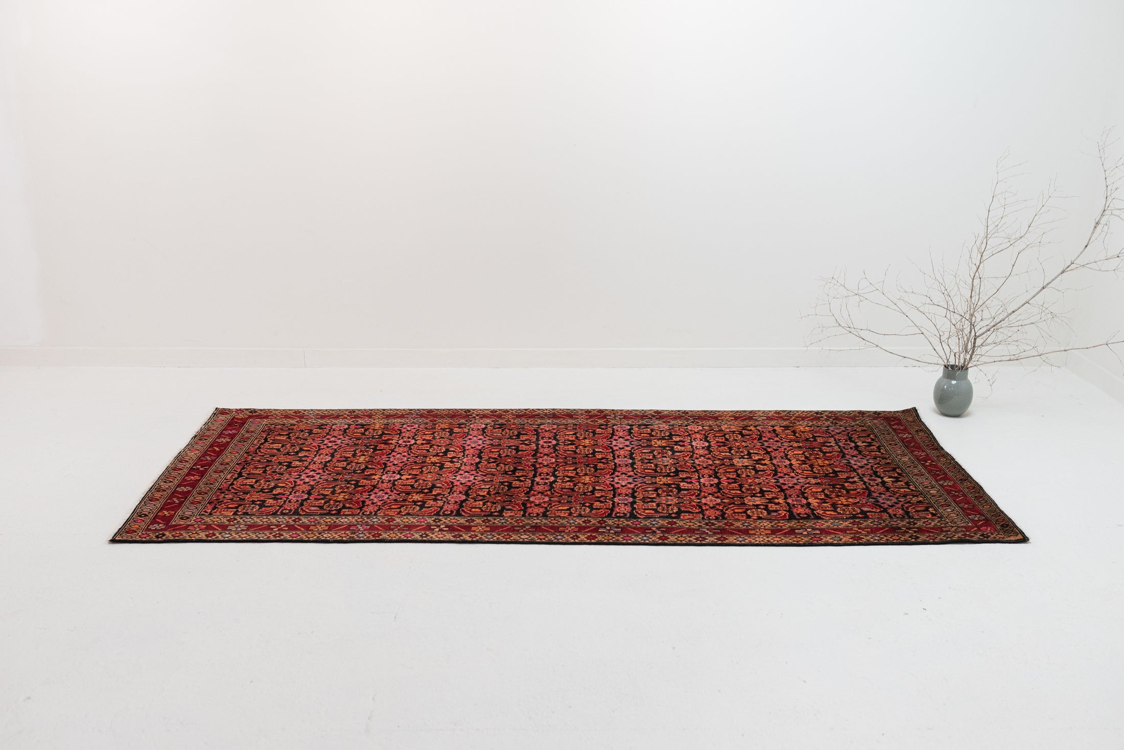 4'1 x 9'8 | Wide Red Runner | R-3014