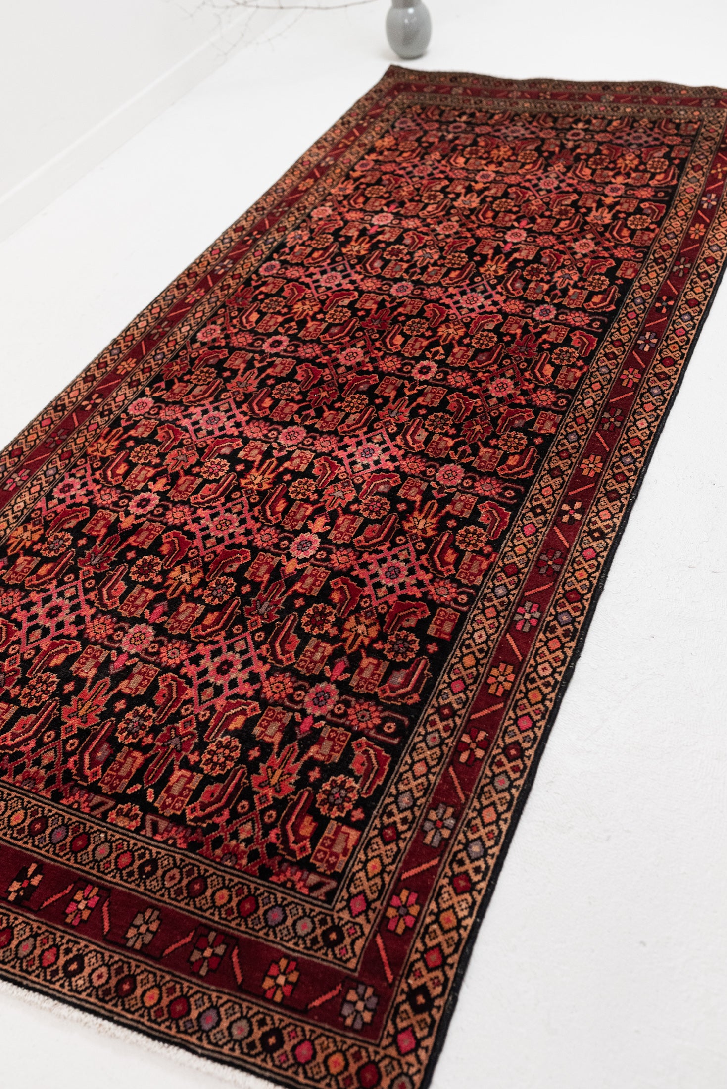 4'1 x 9'8 | Wide Red Runner | R-3014