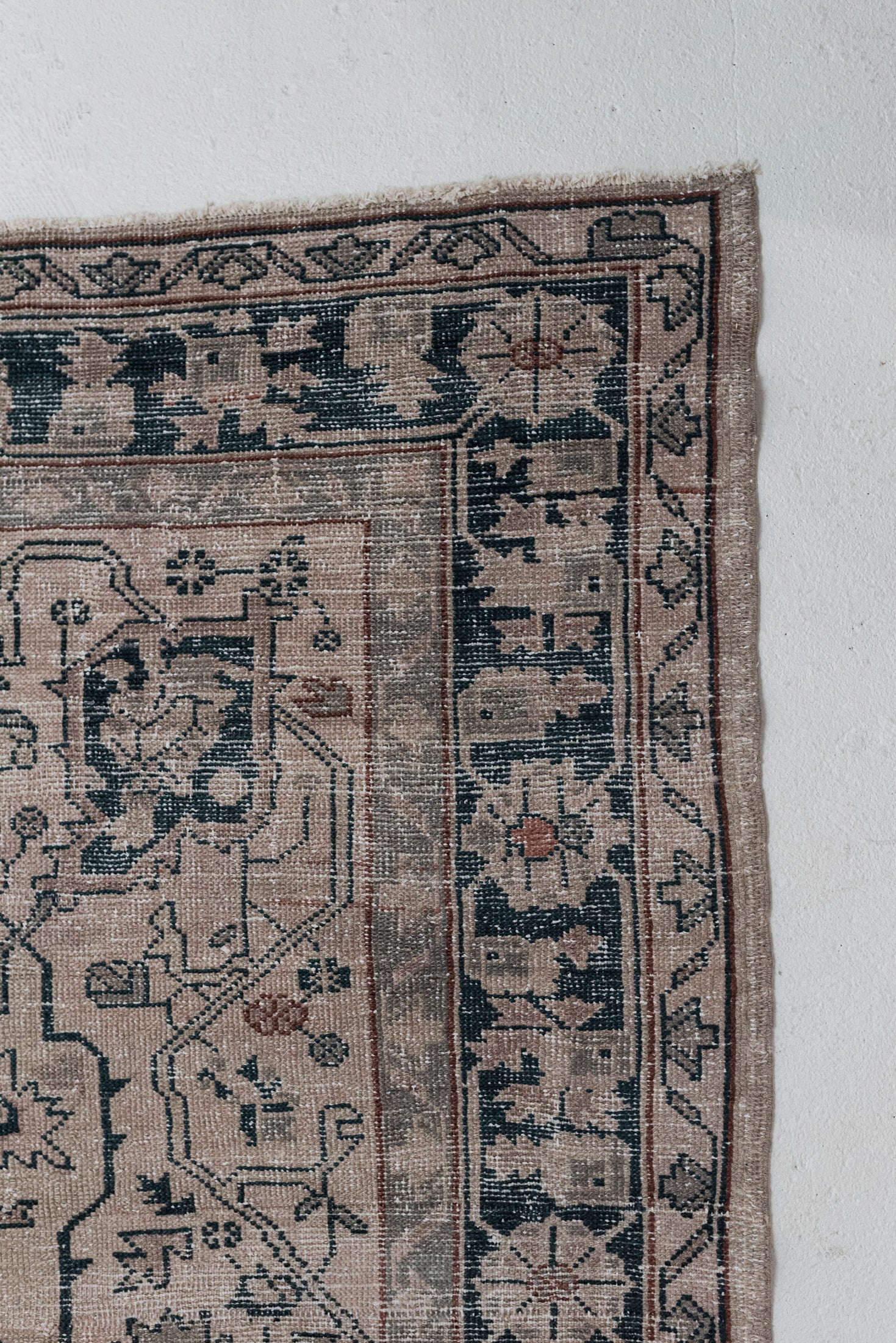 8'8 x 11'10 | Large Vintage Malayer | L-3078