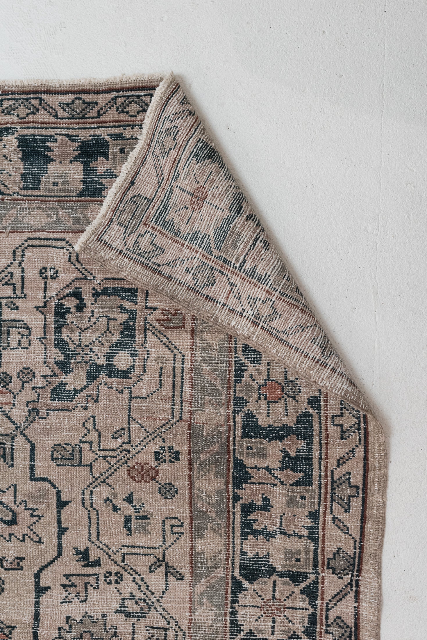 8'8 x 11'10 | Large Vintage Malayer | L-3078