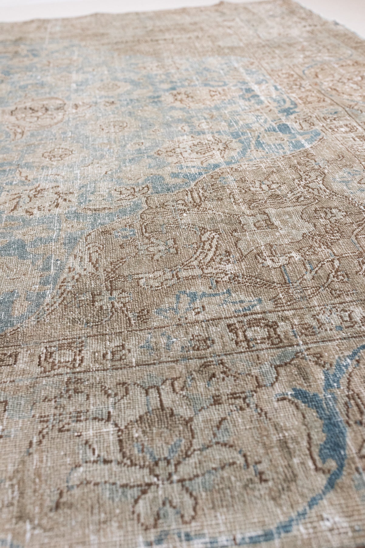 7'9 x 11'5 | Large Blue & Camel Tabriz | D-2641
