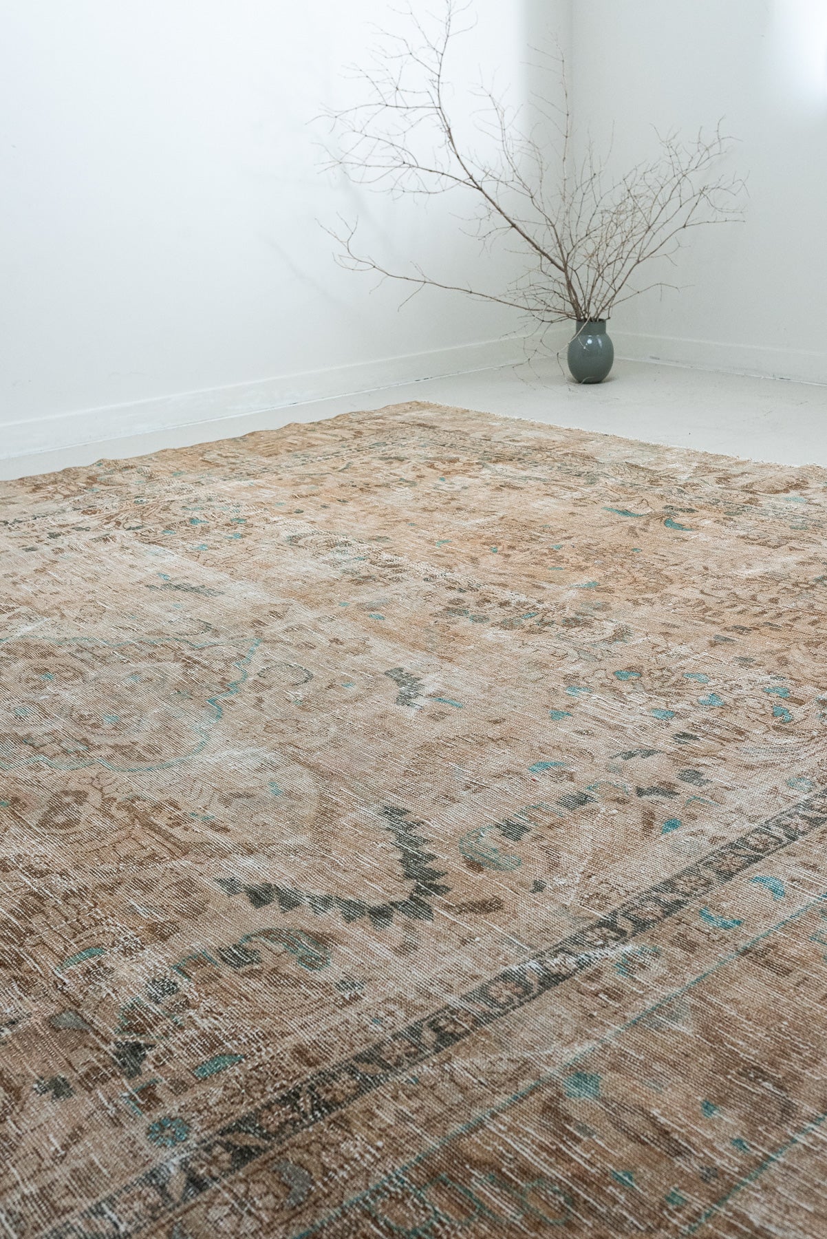 9'6 x 12'3 | Extra Large Vintage Lillian | CA-L-2631