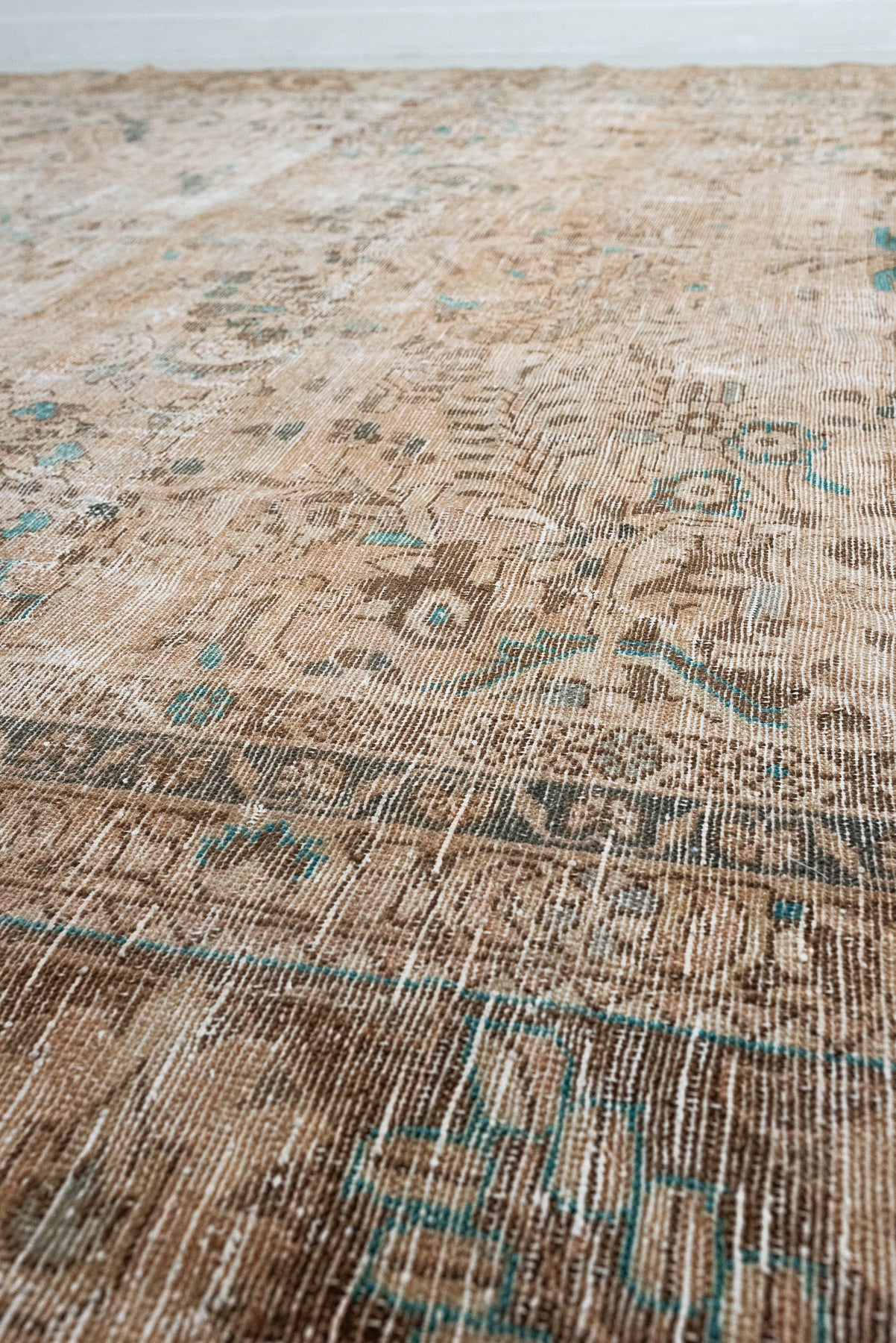 9'6 x 12'3 | Extra Large Vintage Lillian | CA-L-2631