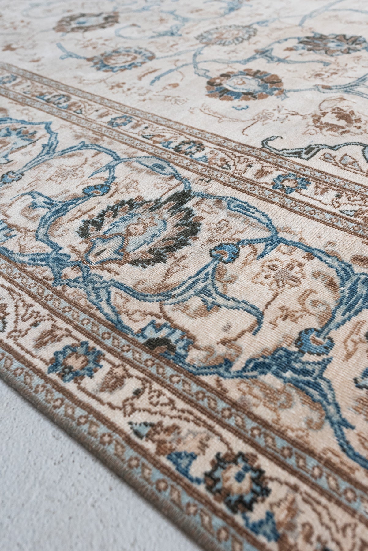 8'7 x 12'4 | Extra Large Ivory Meshed | CA-L-2626