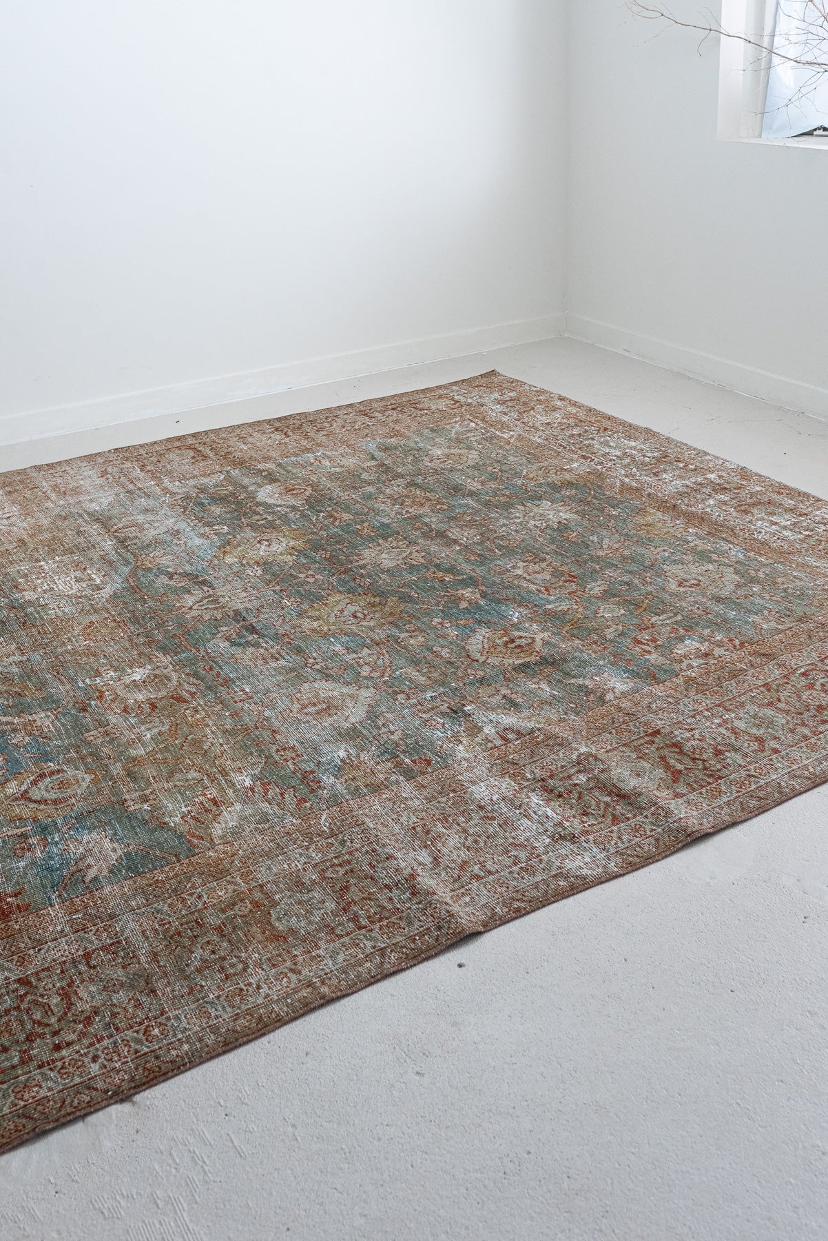 8'10 x 13'0 | Extra Large Blue Distressed Mahal | L-2653