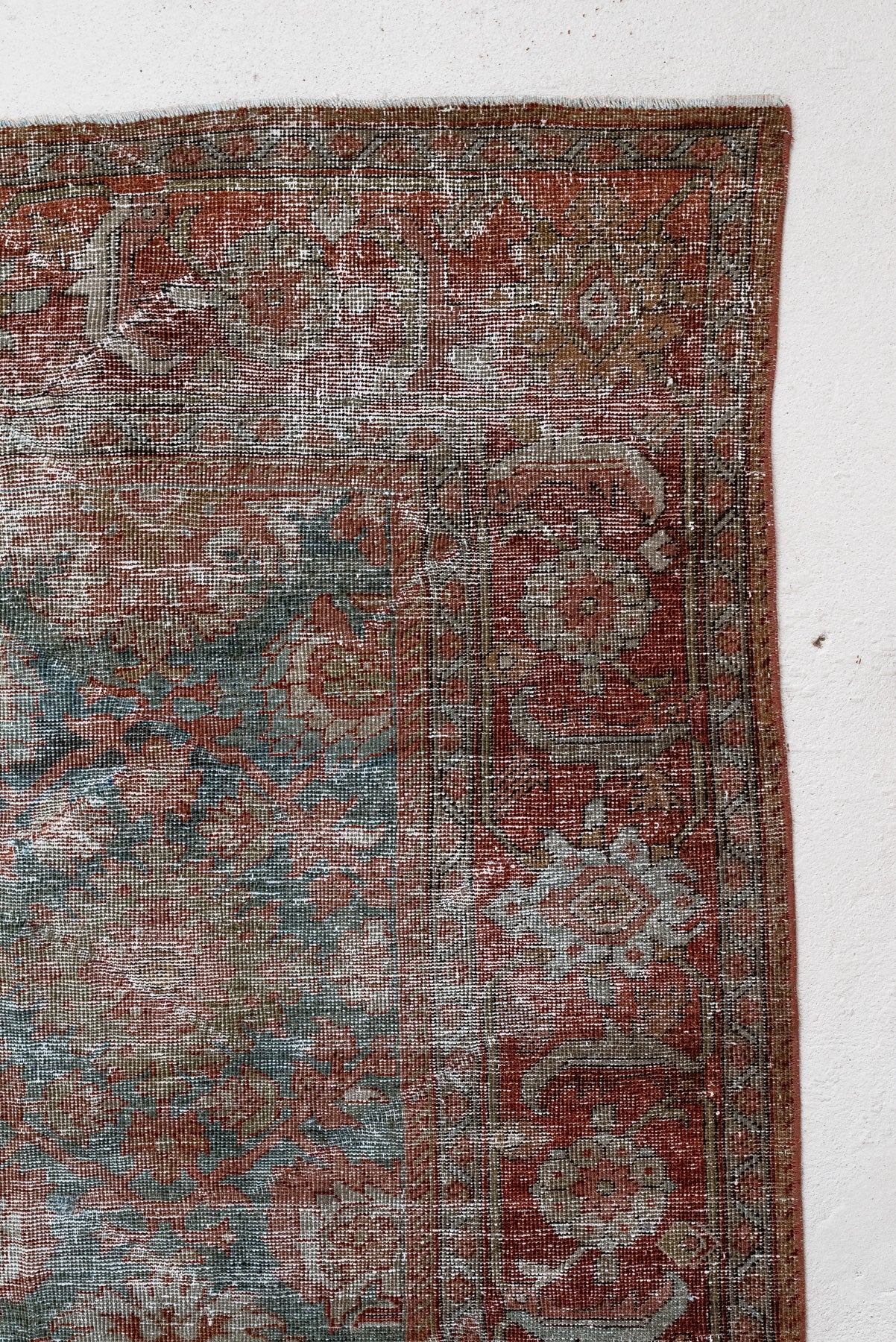 8'8 x 11'5 | Blue and Blush Mahal | M-2654