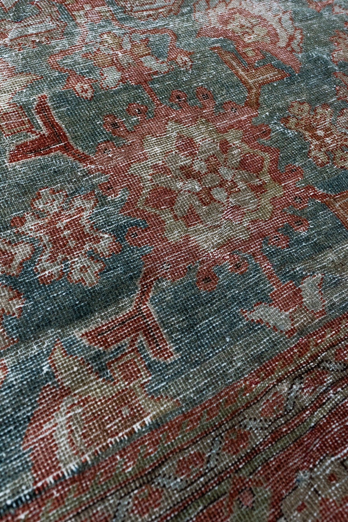 8'8 x 11'5 | Blue and Blush Mahal | M-2654