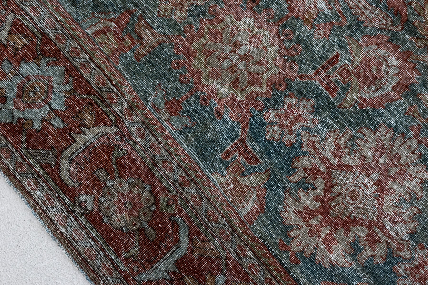 8'8 x 11'5 | Blue and Blush Mahal | M-2654