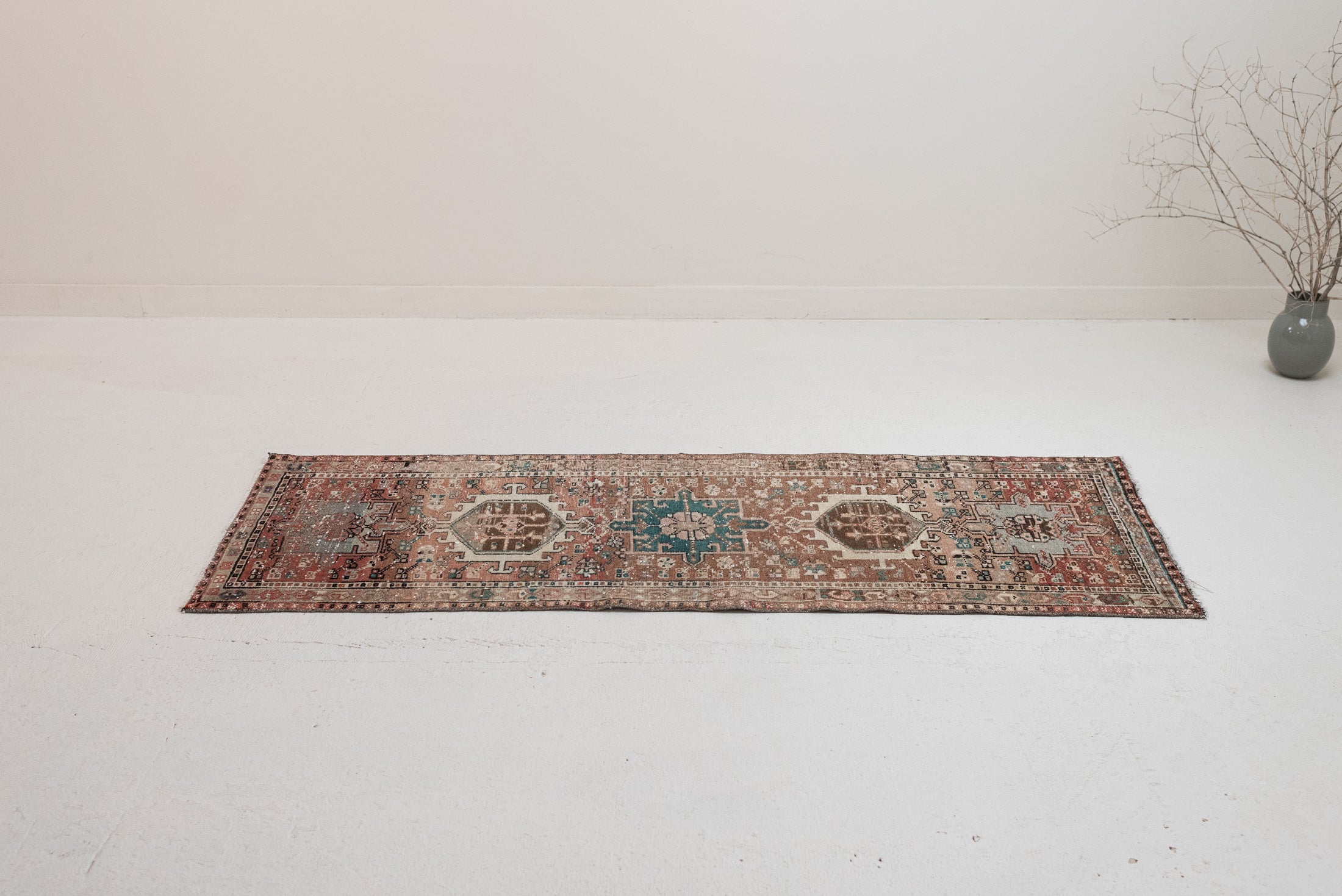 2'3 x 6'2 | Small Skinny Vintage Runner | R-3225