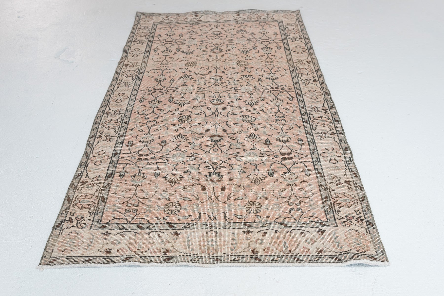 3'8 x 6'9 | Medium Pink Oushak | N-2689