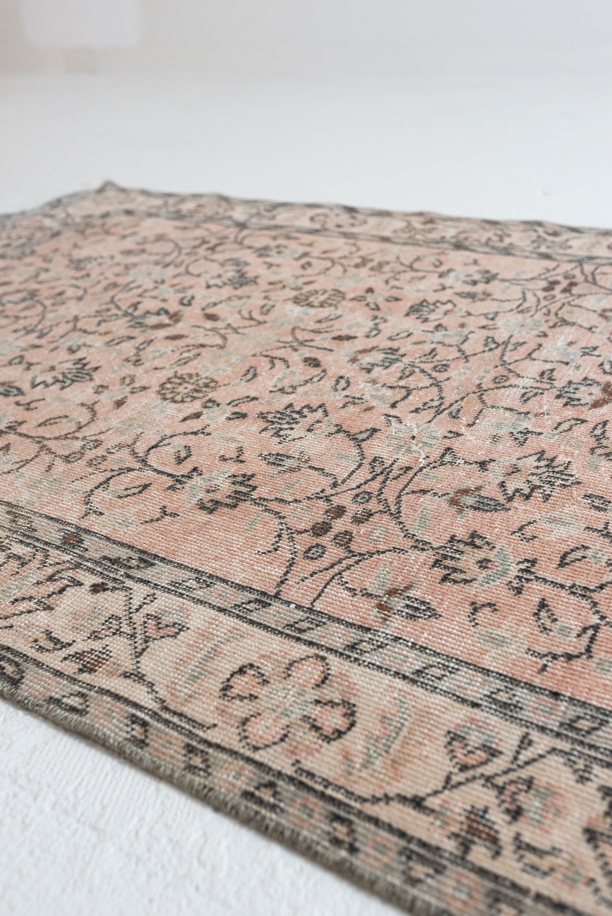 3'8 x 6'9 | Medium Pink Oushak | N-2689