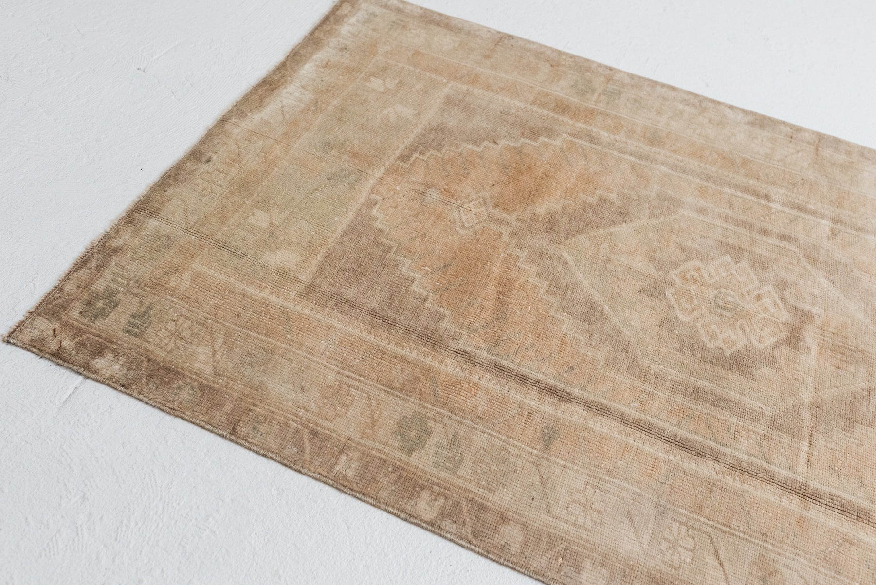 3'1 x 5'5 | Light Anatolian | W-2737