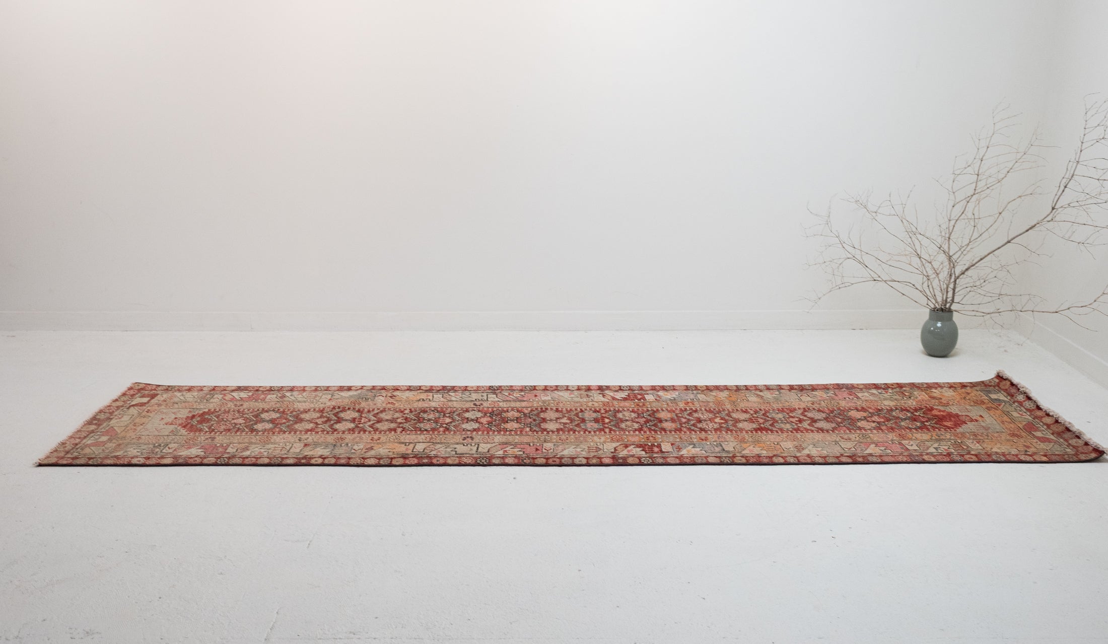 2'10 x 11'8 | R-3495