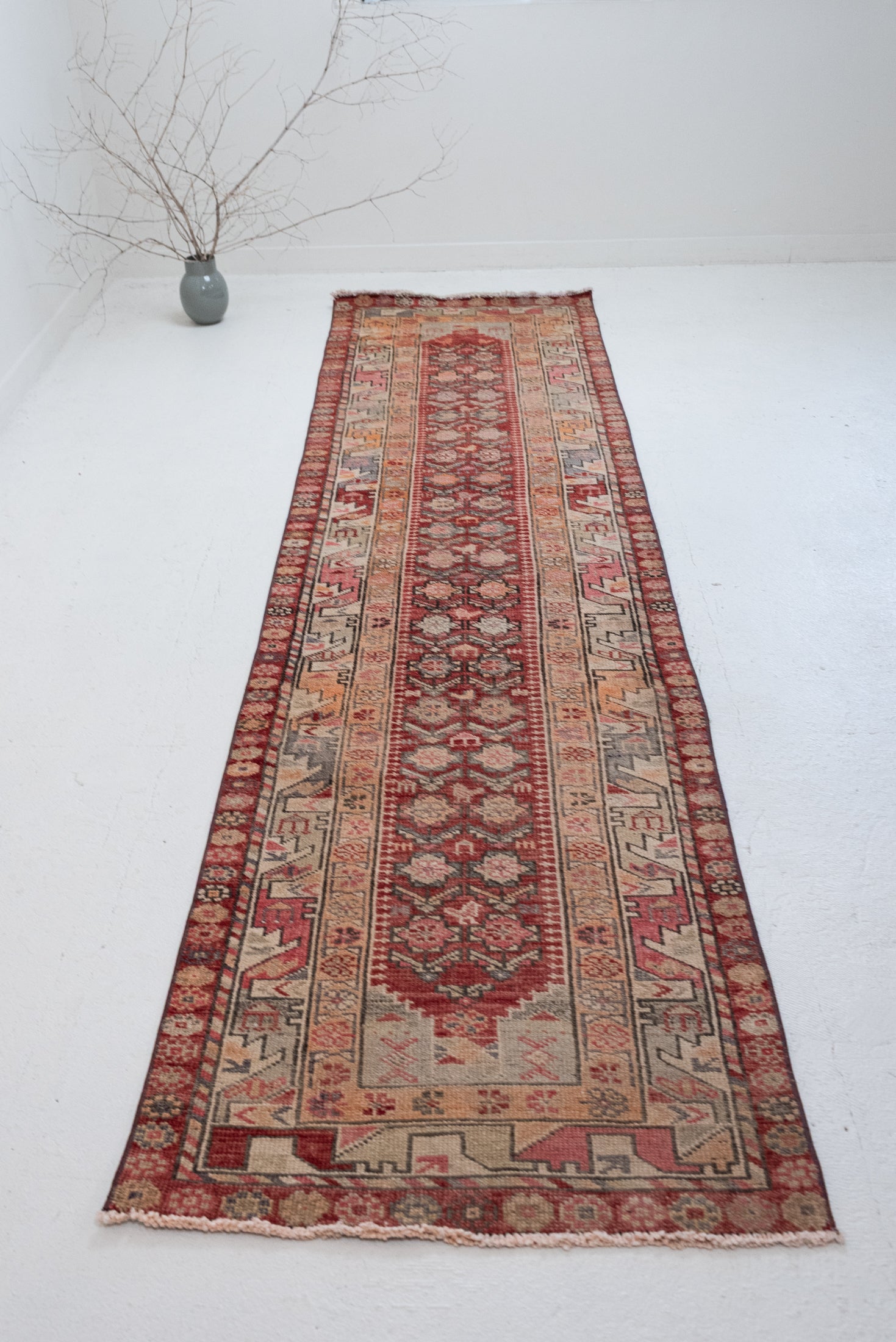 2'10 x 11'8 | R-3495