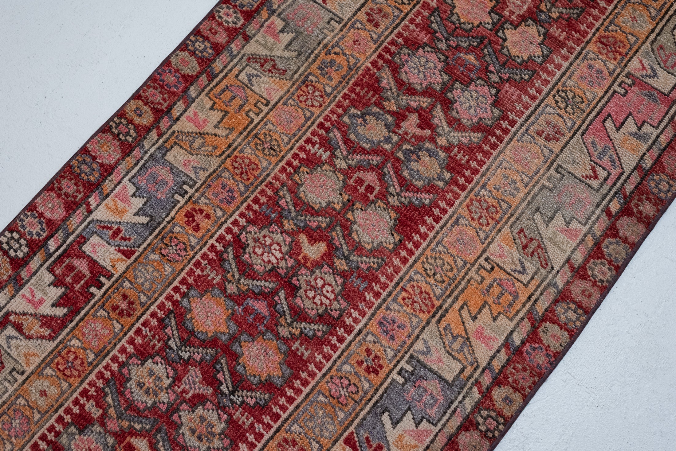 2'10 x 11'8 | R-3495