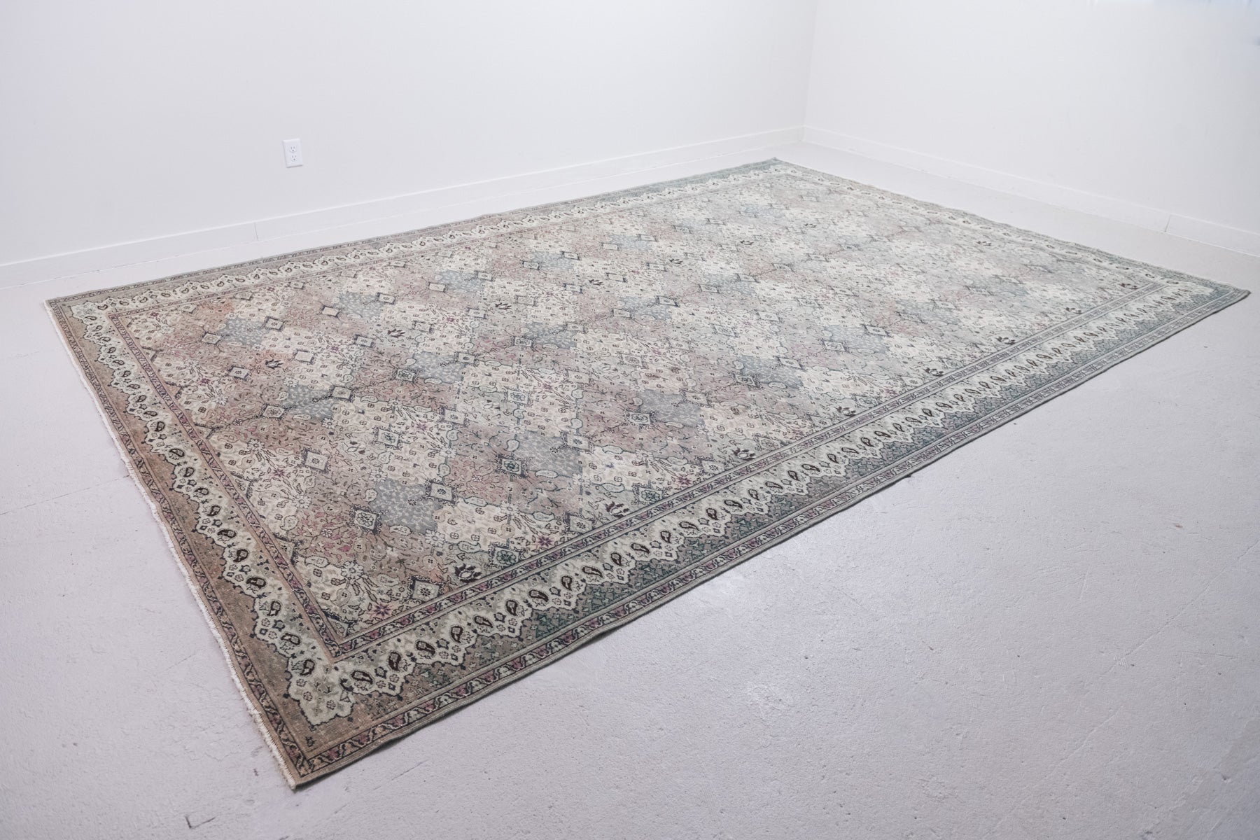 9'0 x 13'2 | Beautiful Muted Vintage Kayseri | M-2362