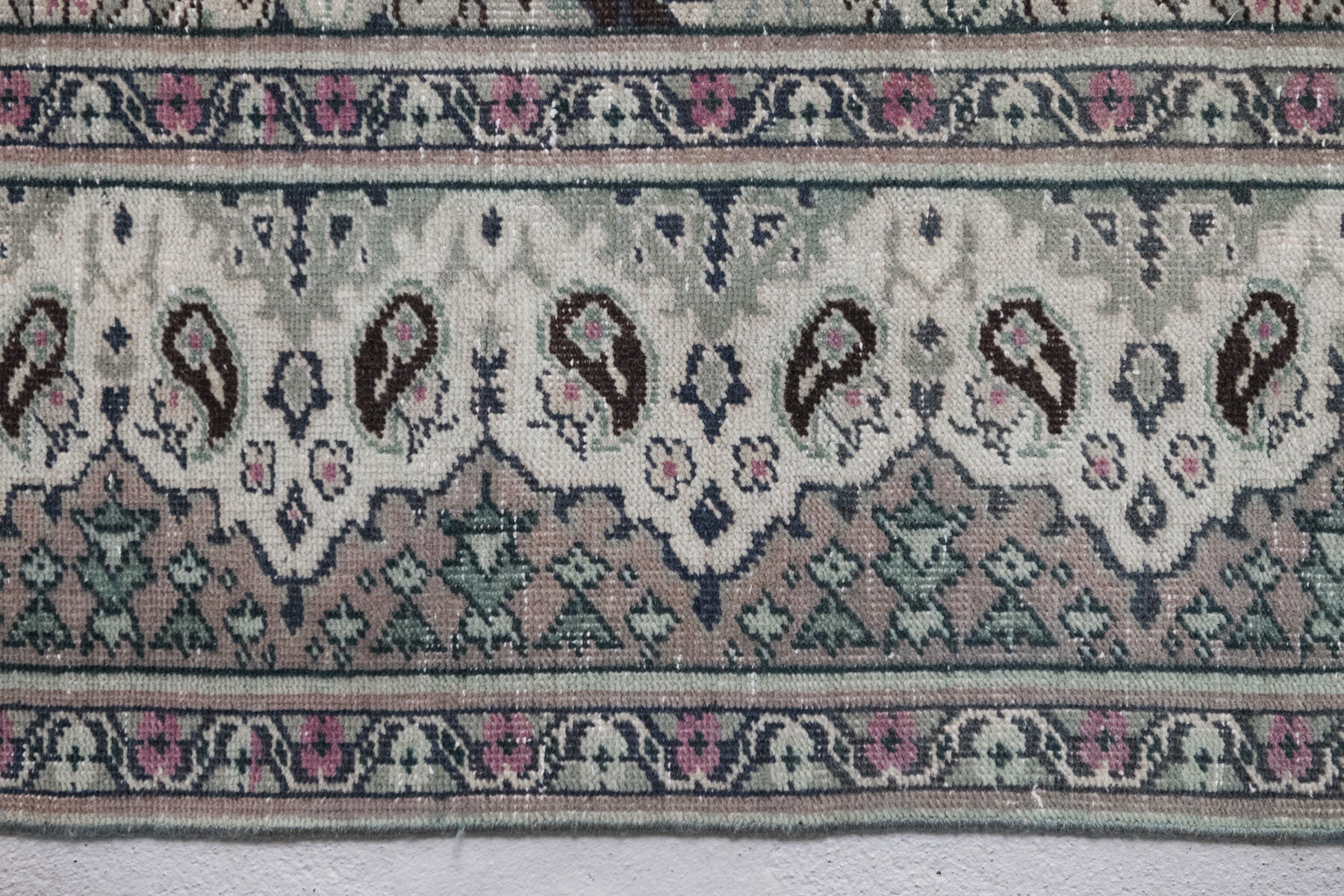 9'0 x 13'2 | Beautiful Muted Vintage Kayseri | M-2362