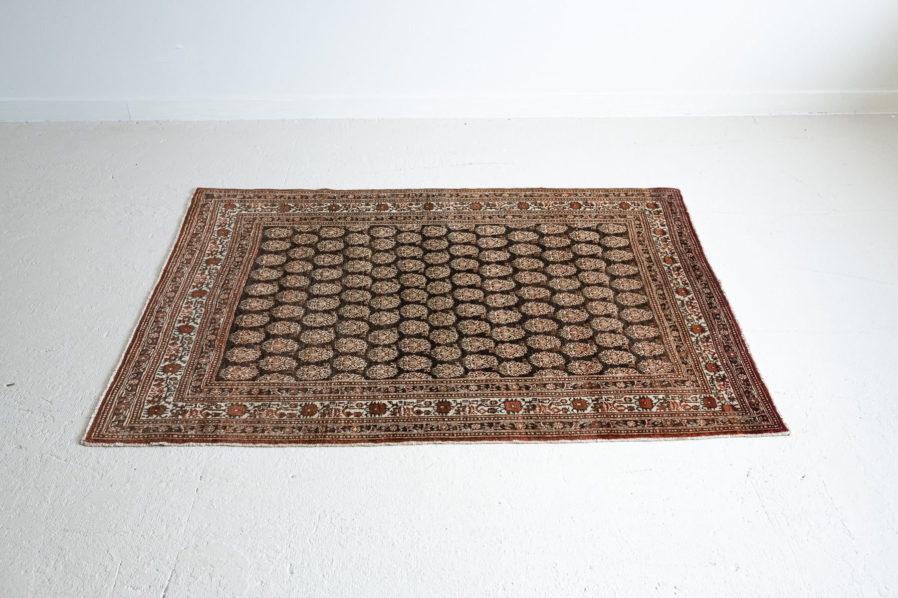 4'2 x 5'9 | Dark Brown Vintage Rug | CE-W-2323