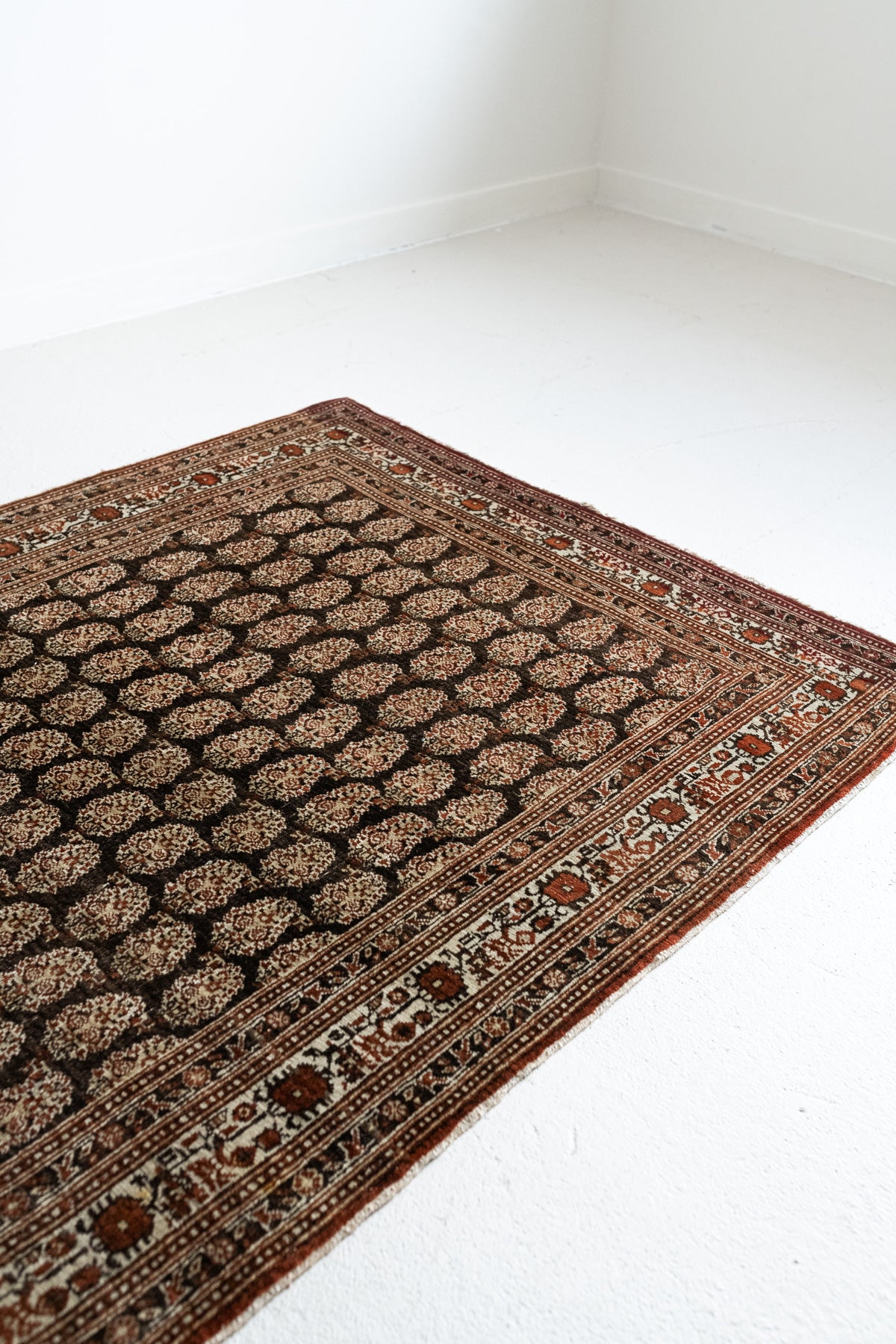 4'2 x 5'9 | Dark Brown Vintage Rug | CE-W-2323
