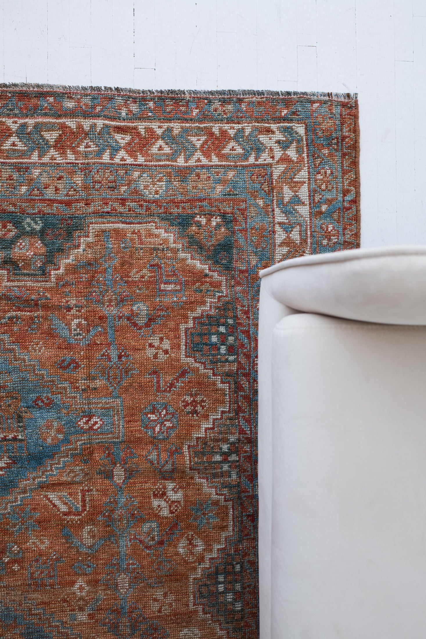 5'2 x 6'7 | Vintage Shiraz | Designers W-046