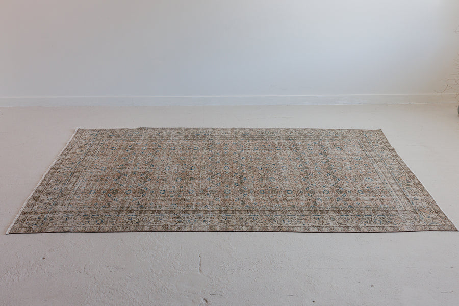 No. O-1925 | 8'10 x 5'8