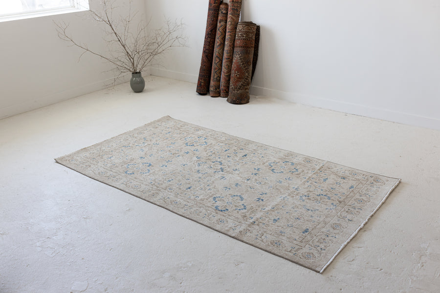 No. W-827 | 7' x 3'9
