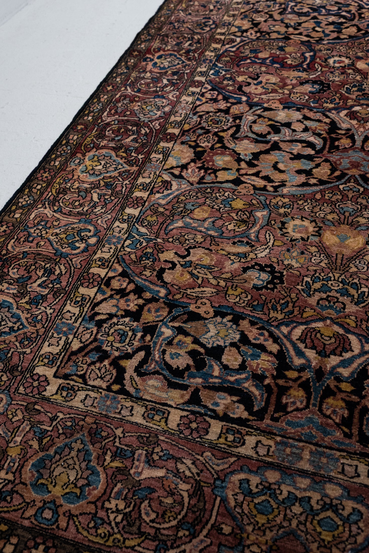 5&#39;7 x 11’7 | Wide Antique Runner | CE-R-3388