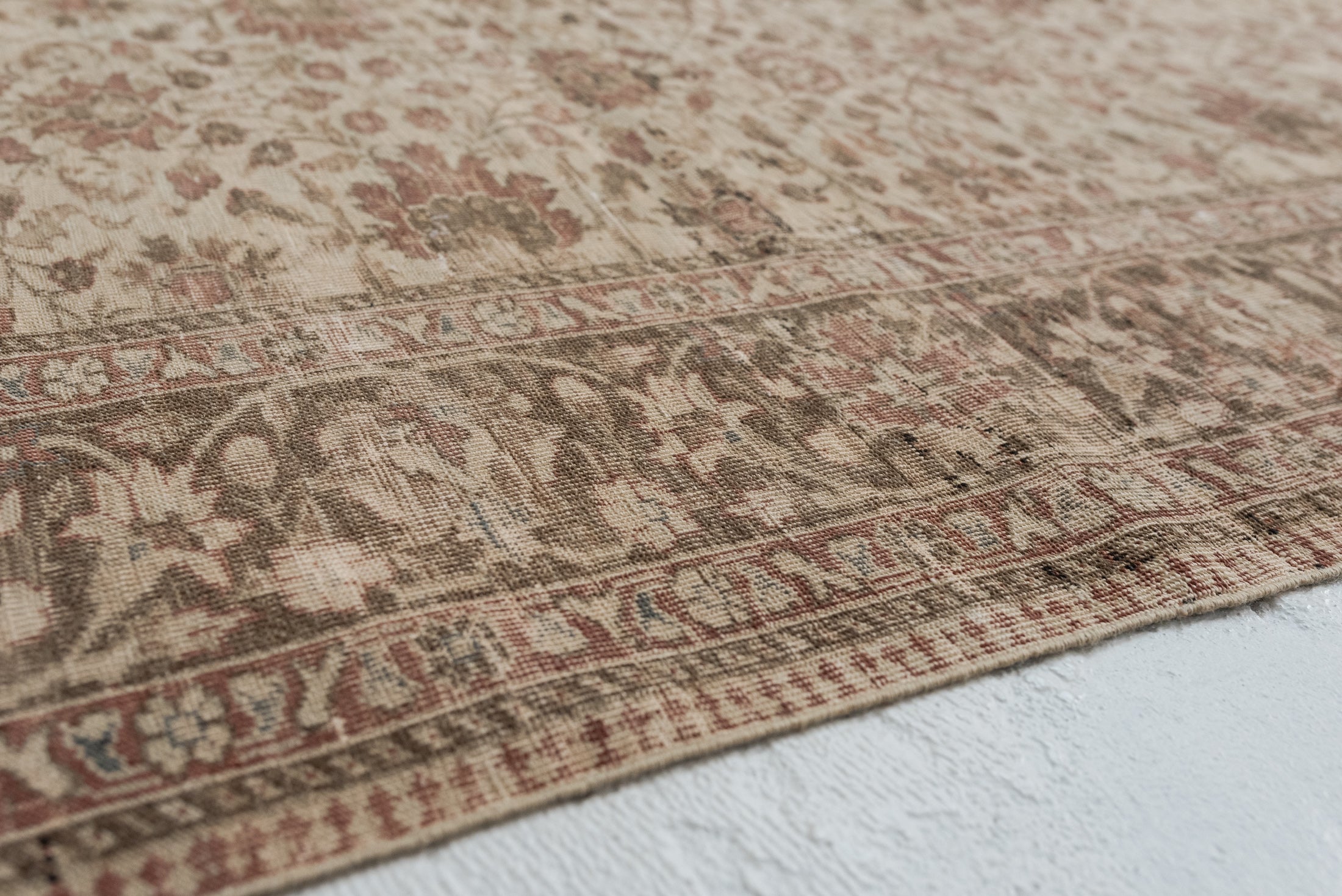 6&#39;4 x 9&#39;7 | Vintage Dusty Rose Rug | CE-C-2894