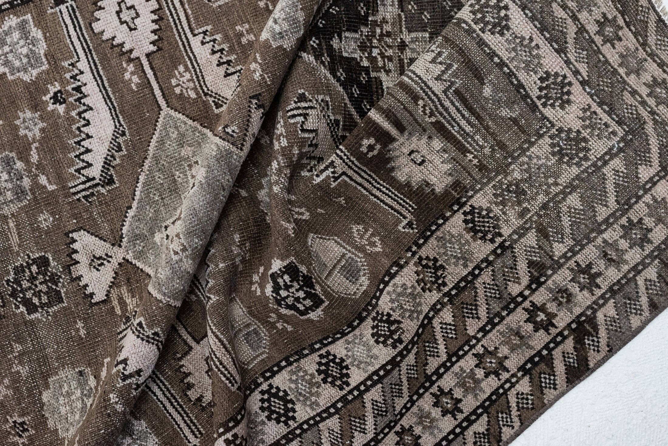 RERSERVED | MM | 3&#39;8 x 6&#39;8 | CE-W-3448