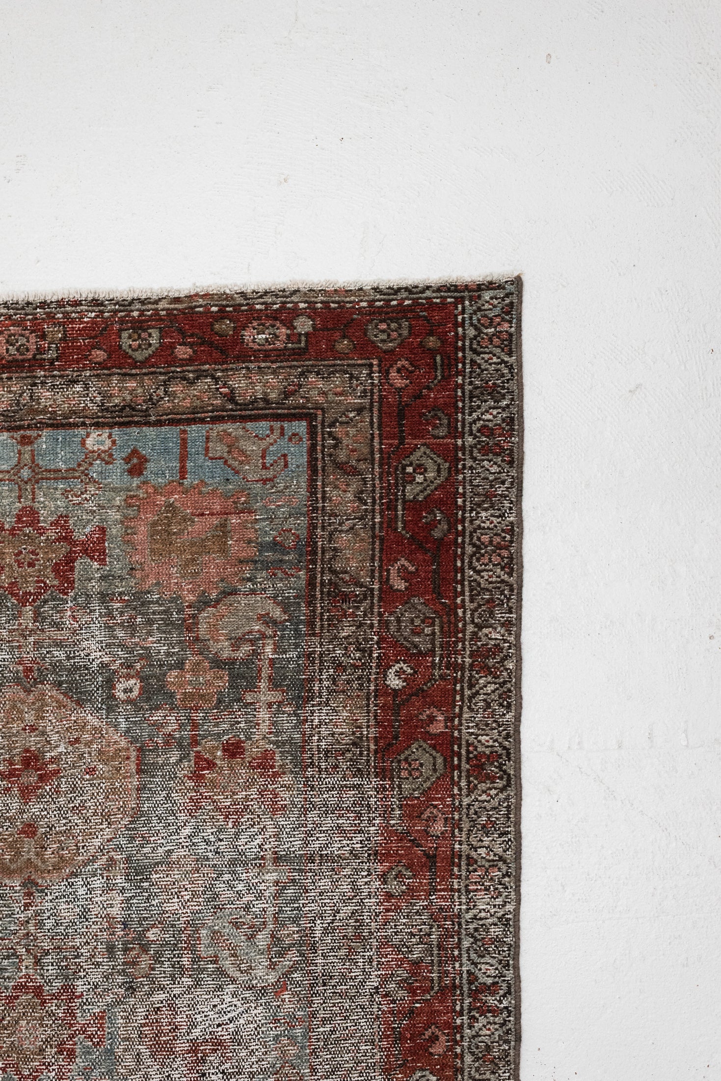 3&#39;2 x 5&#39;7 | Medium Malayer Rug | W-3721