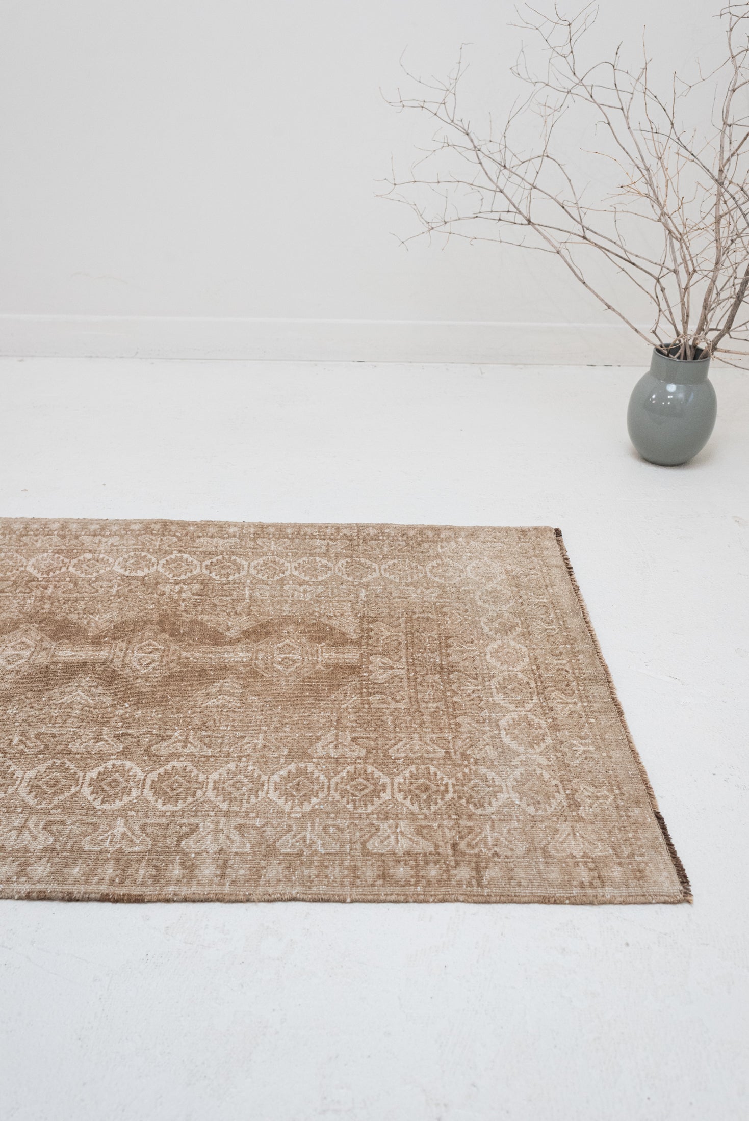 RERSERVED | MM | 2&#39;9 x 4&#39;4 | CE-W-3485