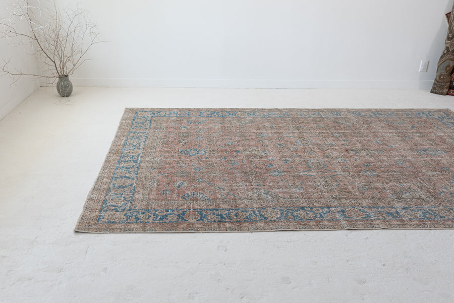 No. V-1013 | 10'3 x 7'1