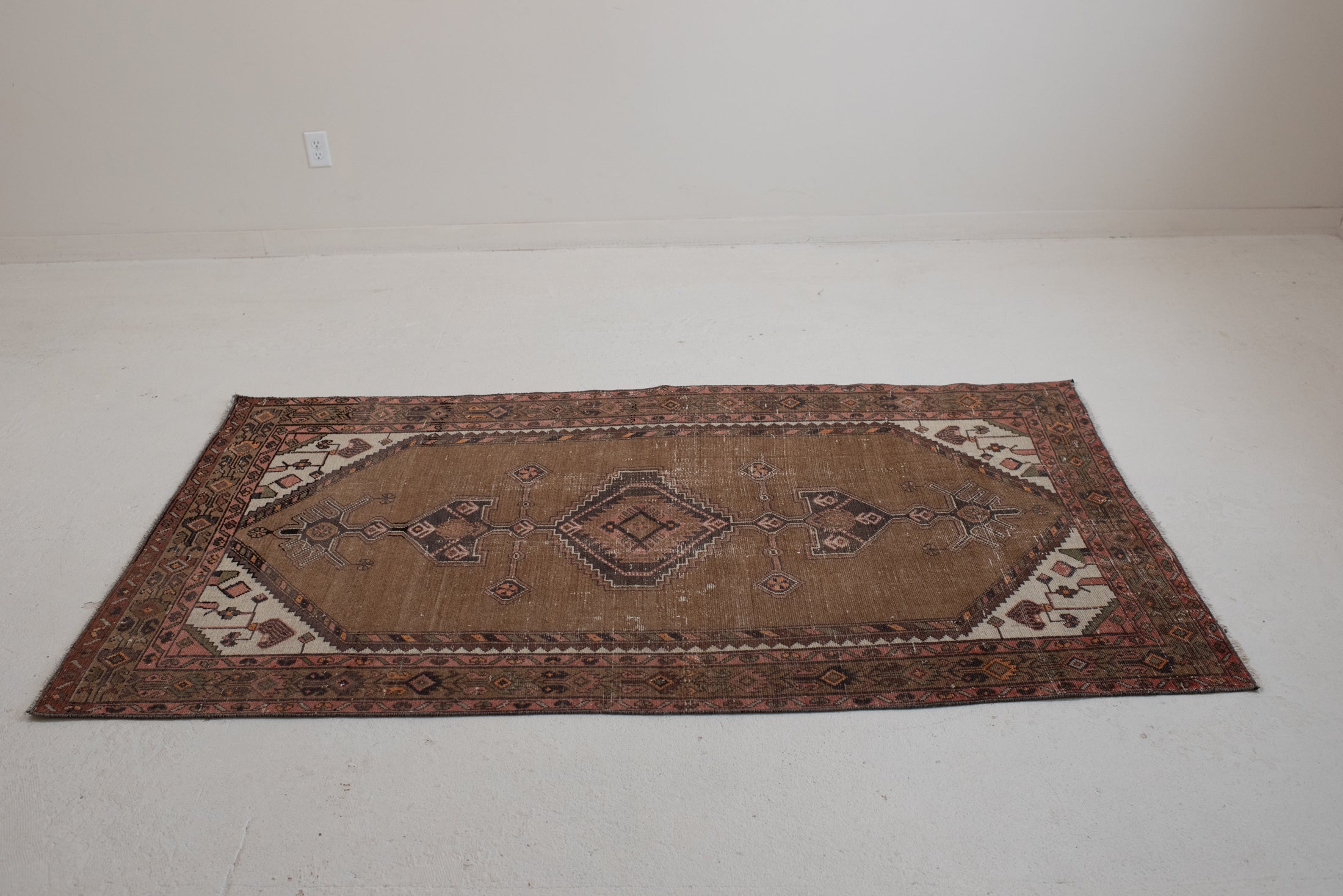 4'3 x 7'5 | N-4709