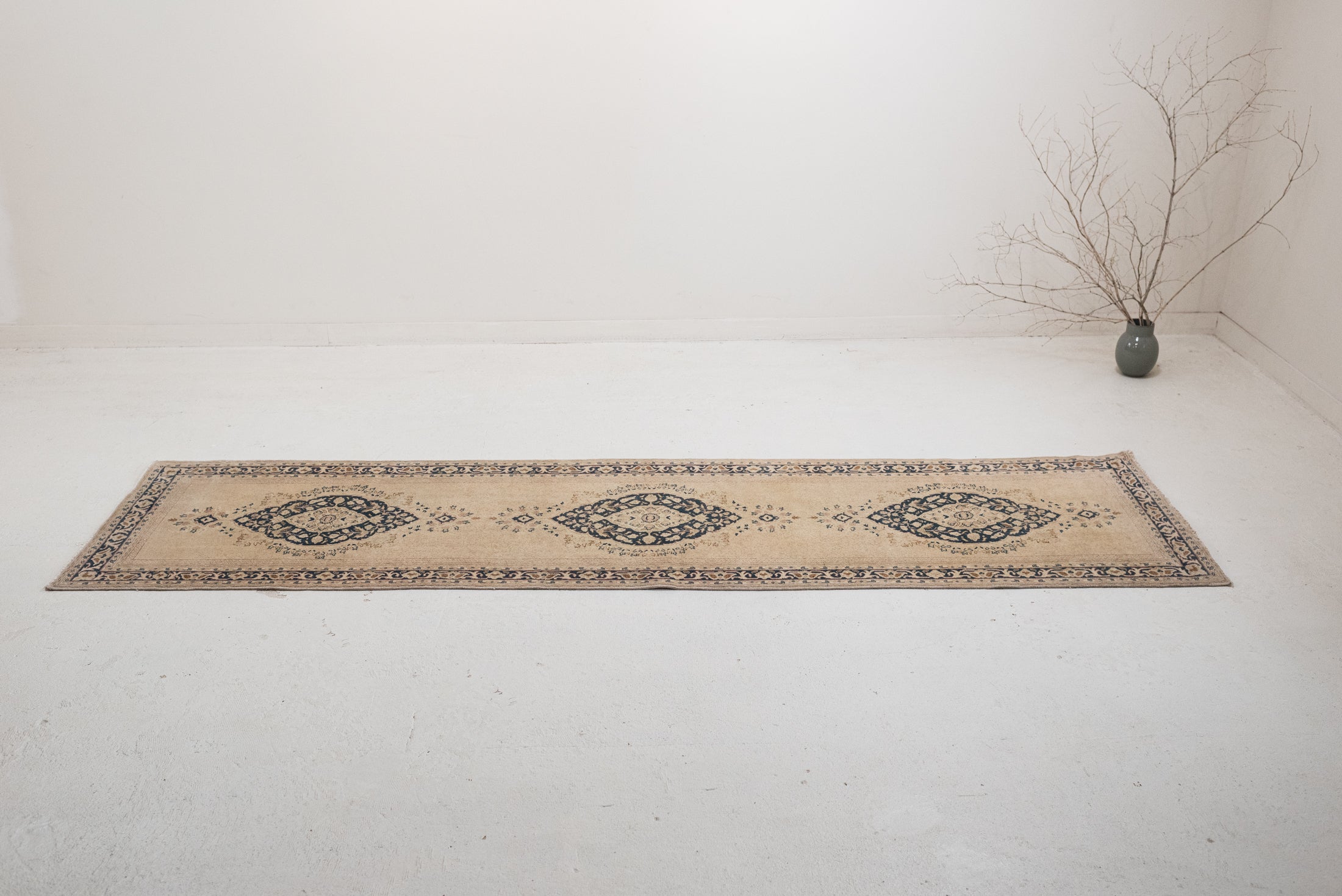 2'10 x 10'5 | R-4704