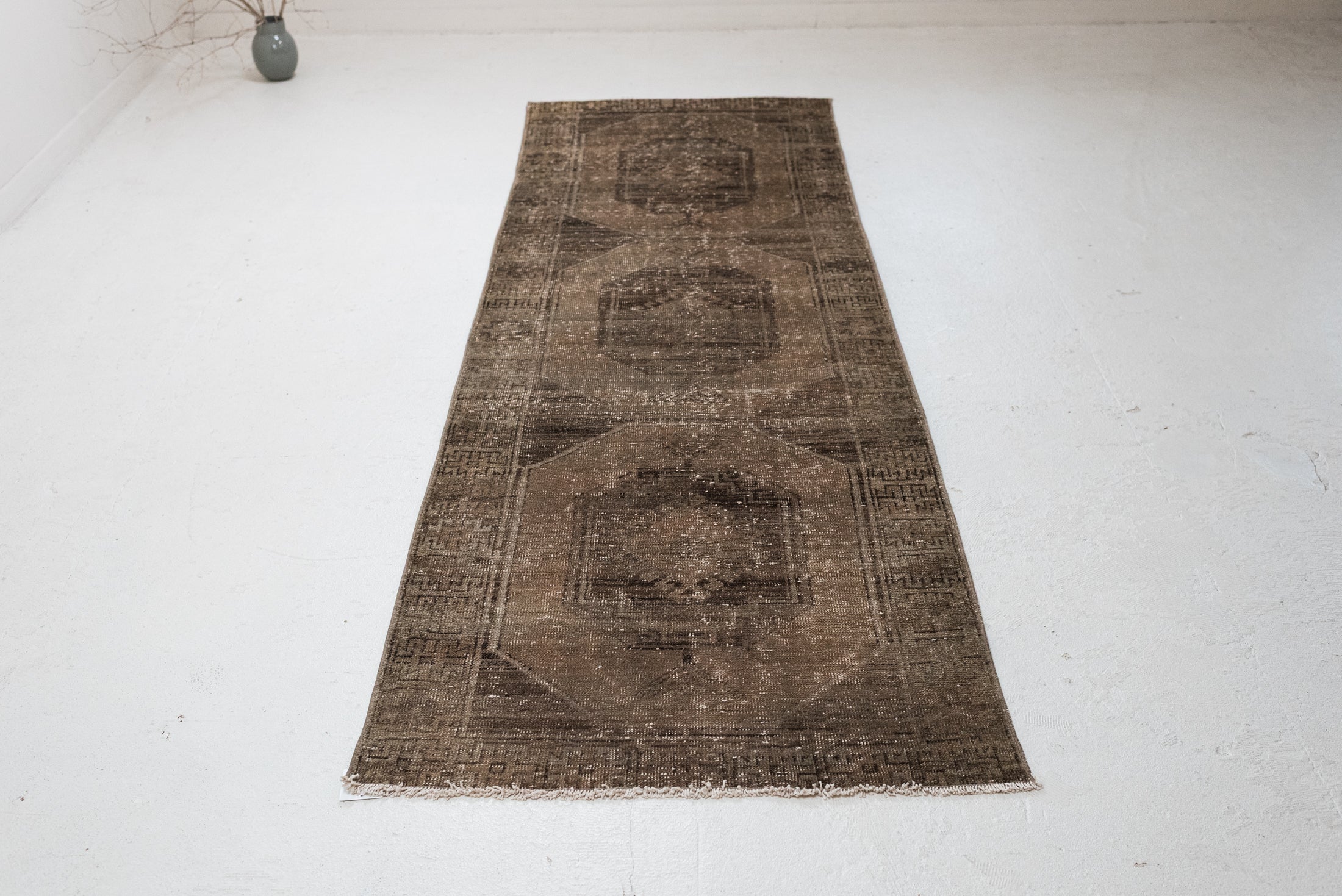 3'3 x 10'0 | R-4703
