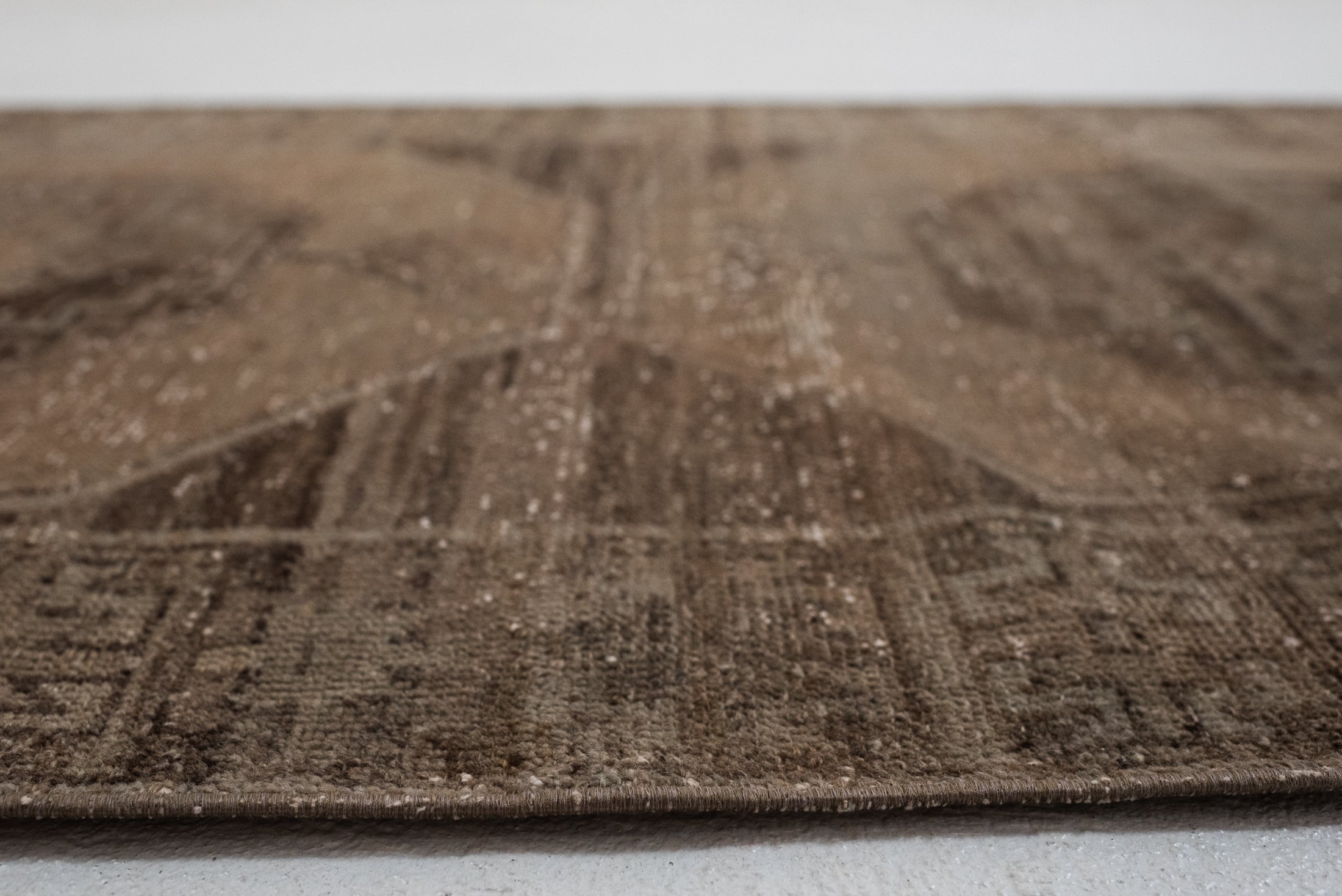 3'3 x 10'0 | R-4703