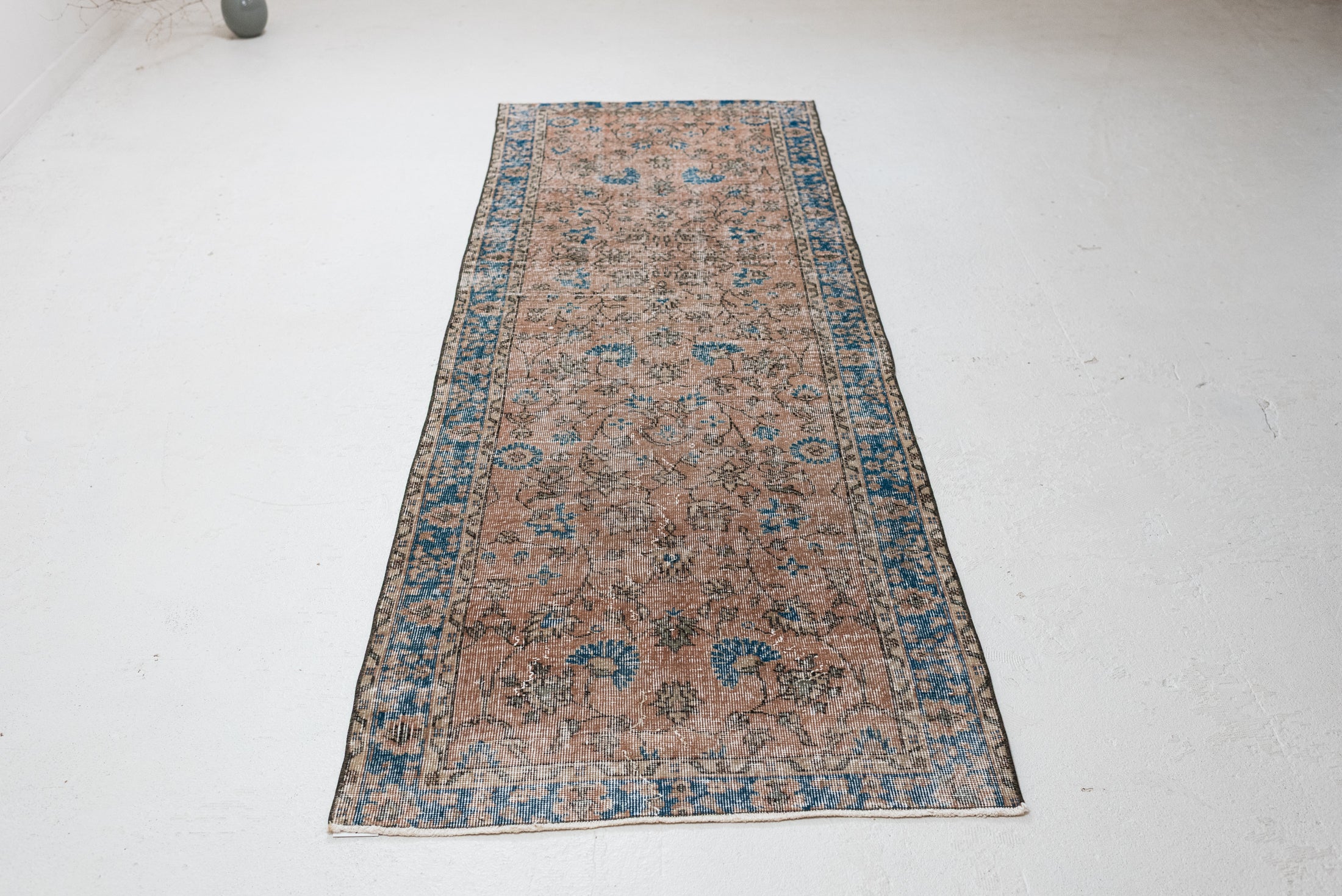 3'3 x 9'3 | R-4702