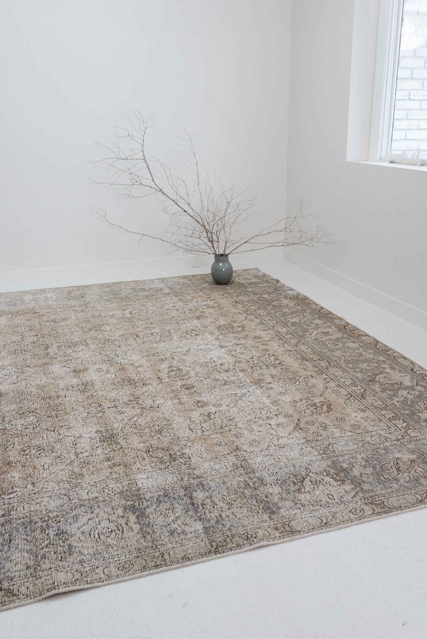 9&#39;7 x 12&#39;8 | Extra Large Neutral Tabriz | L-2874