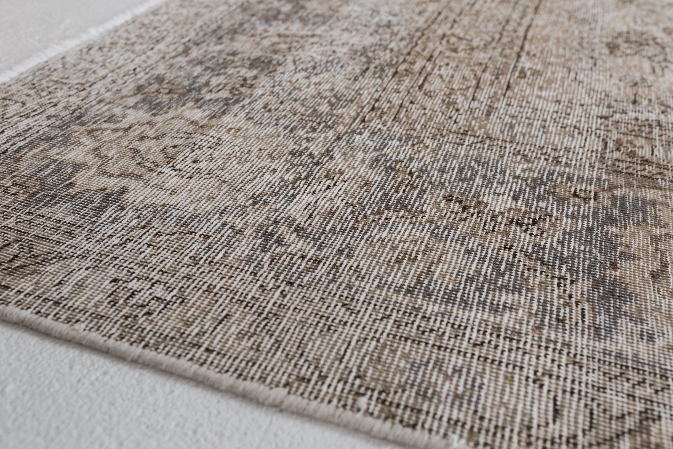 9&#39;7 x 12&#39;8 | Extra Large Neutral Tabriz | L-2874