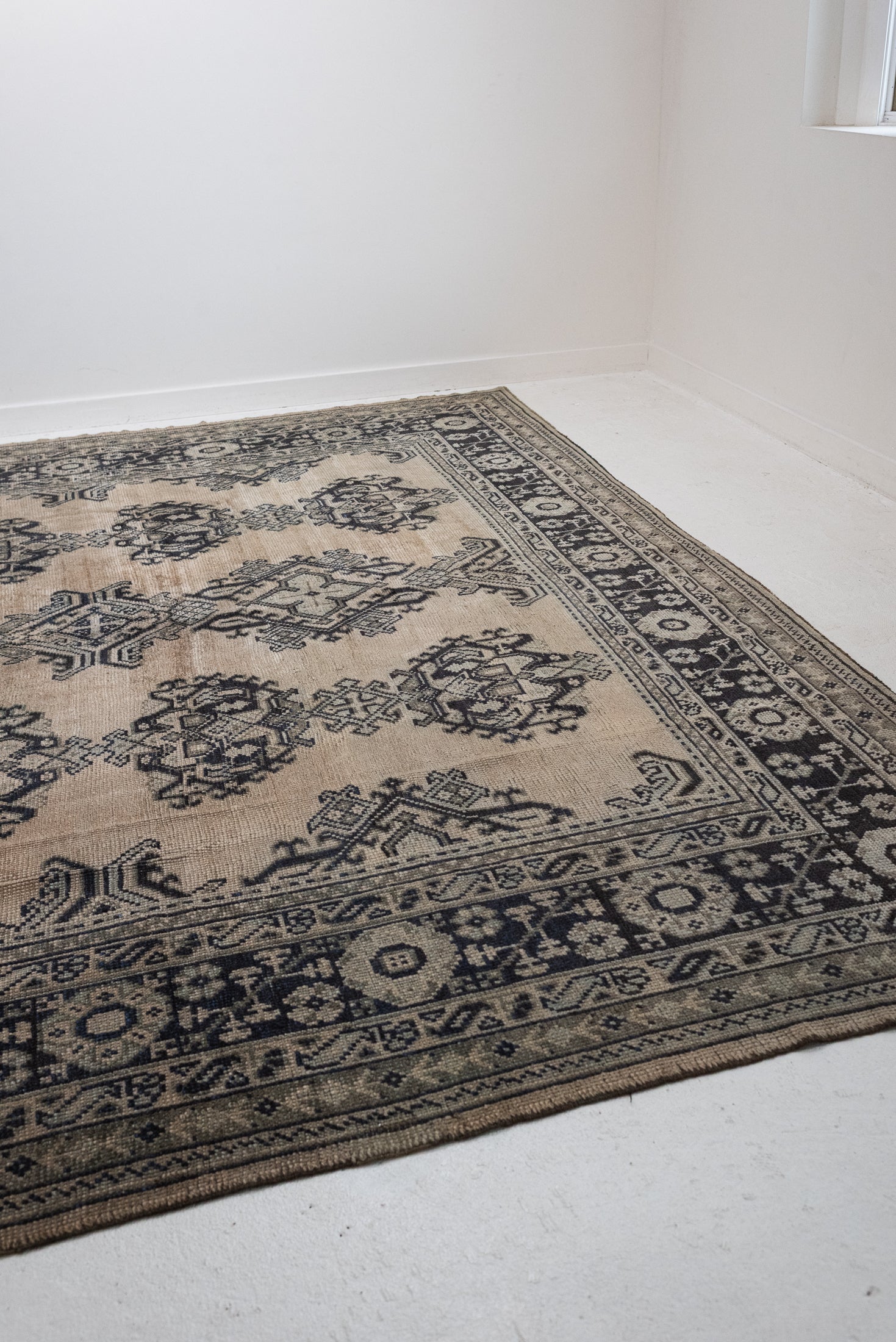 10'3 x 12'7 | CE-L-4722