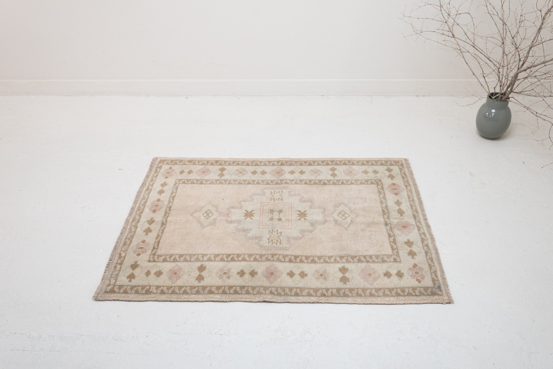 2&#39;11 x 3&#39;10 | W-3542