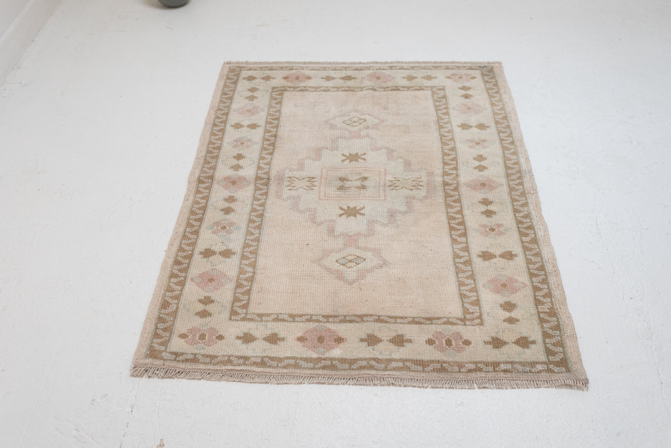 2&#39;11 x 3&#39;10 | W-3542