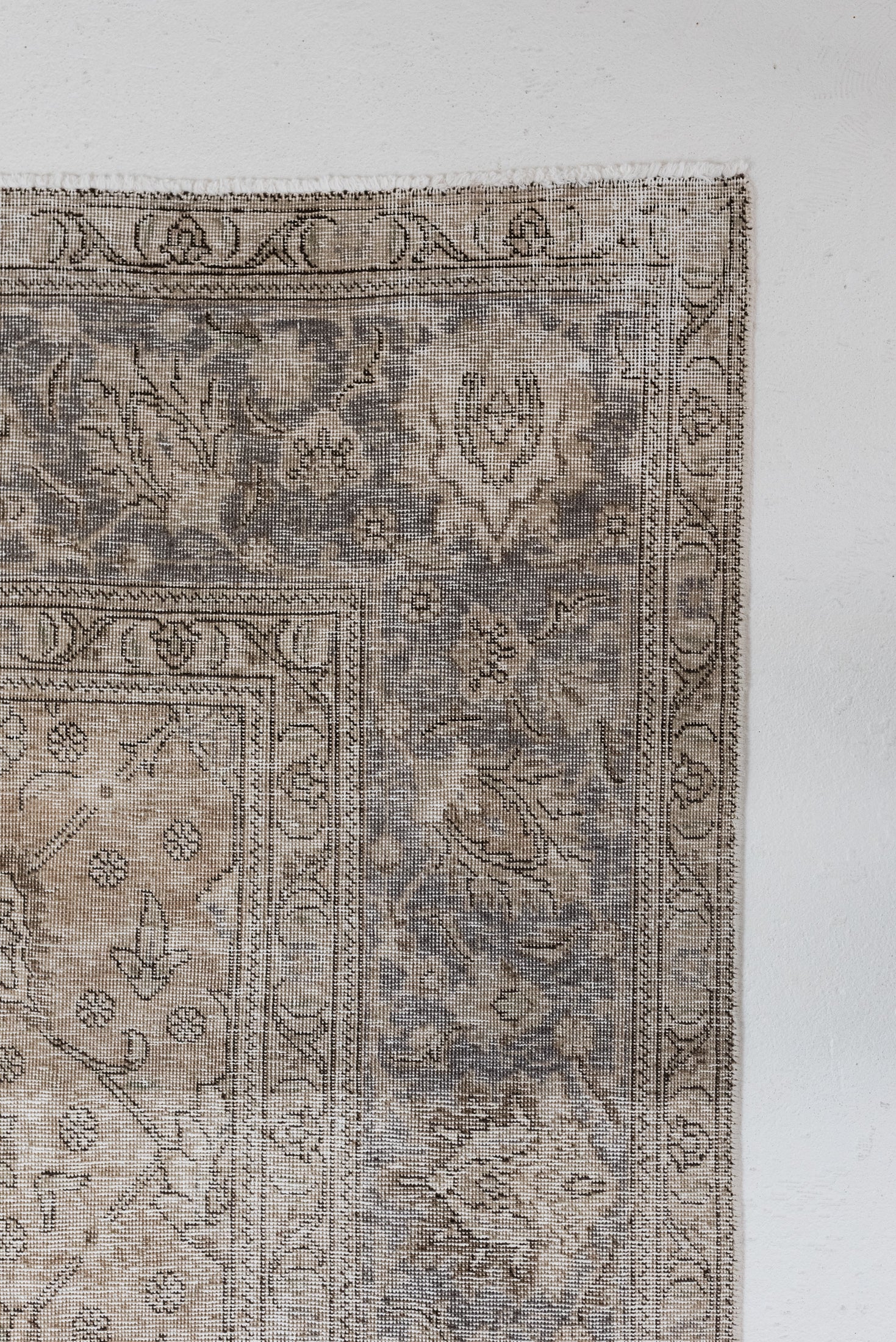 9&#39;7 x 12&#39;8 | Extra Large Neutral Tabriz | L-2874