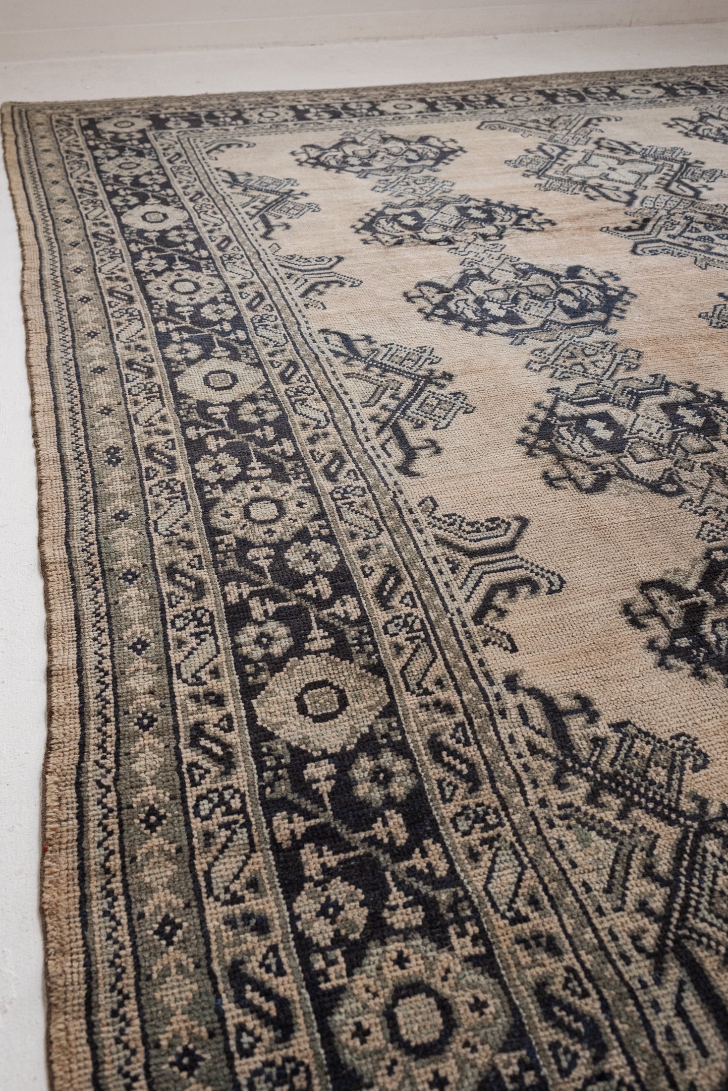 10'3 x 12'7 | CE-L-4722