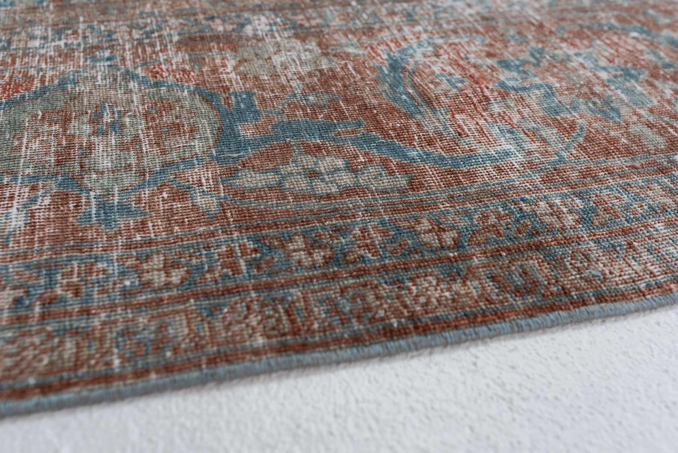 9&#39;6 x 12&#39;4 | Blue Antique Tabriz | Designers L-2929